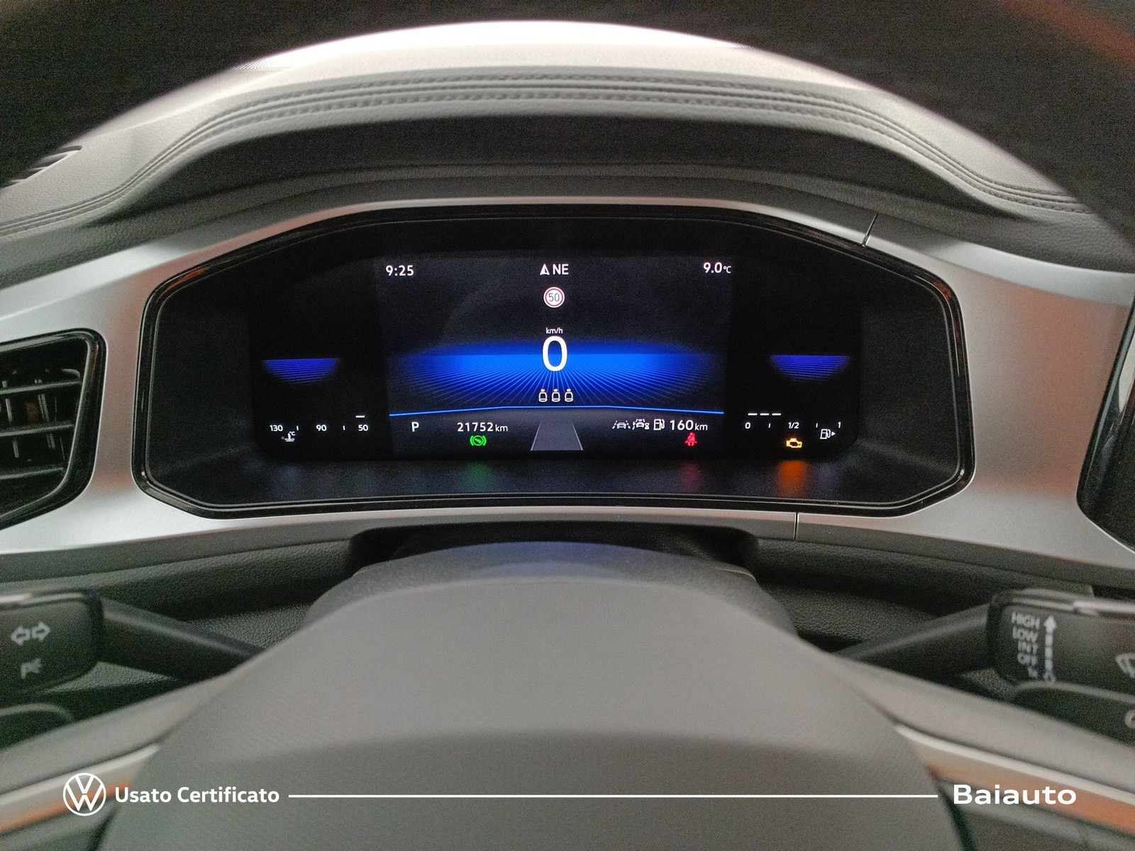 9 - Volkswagen T-Roc 2.0 tdi scr 150cv life dsg