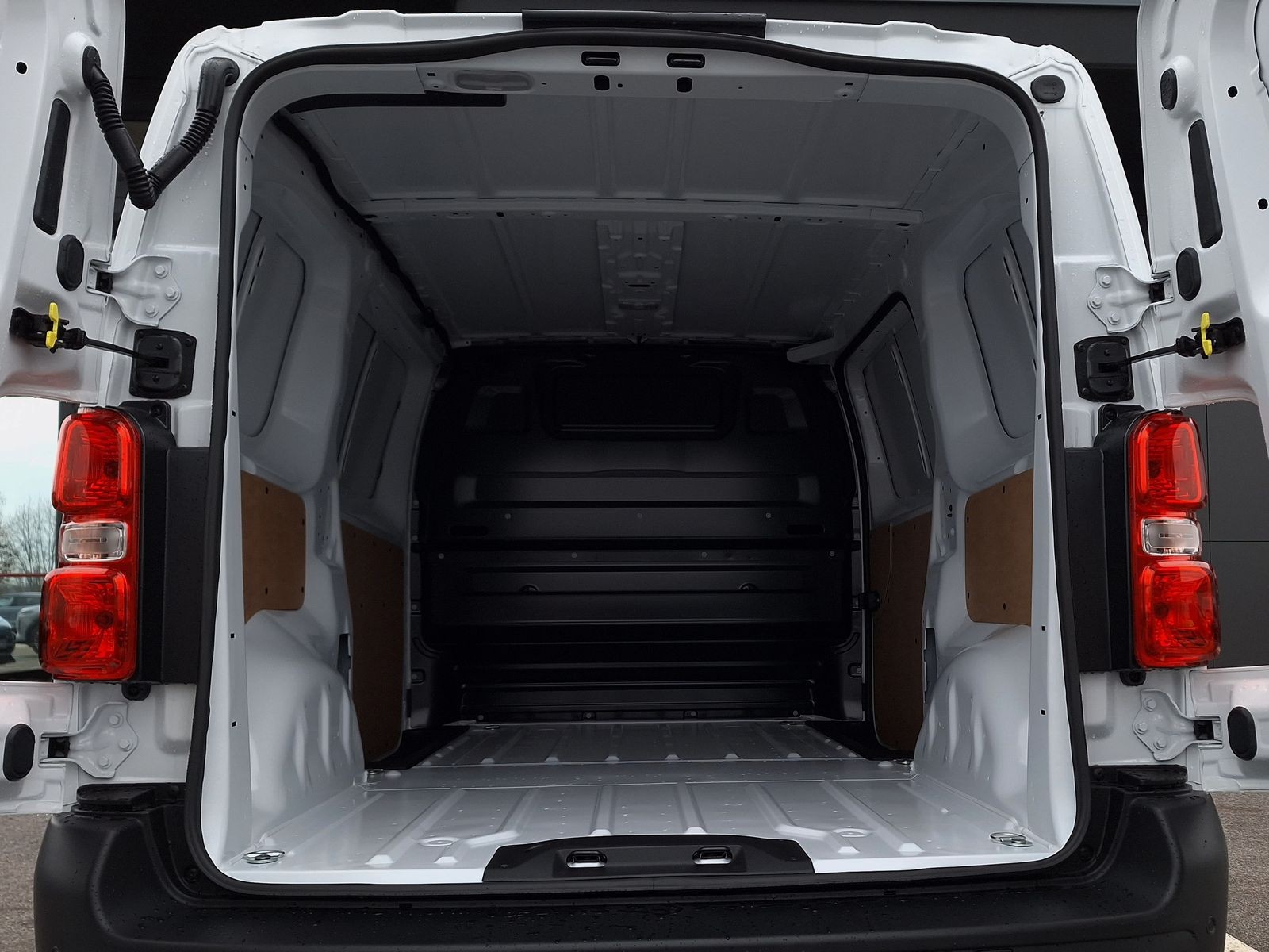 6 - Fiat Professional Scudo Serie 3 Stock My25 VanL2h1 1.5 Bluehdi 120cv Mt6