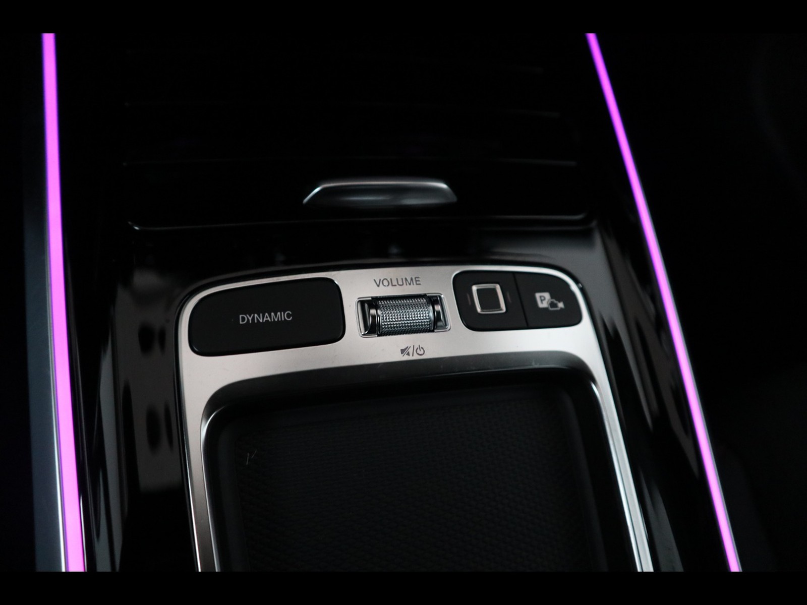 14 - Mercedes GLB 200 d amg line premium 8g-dct