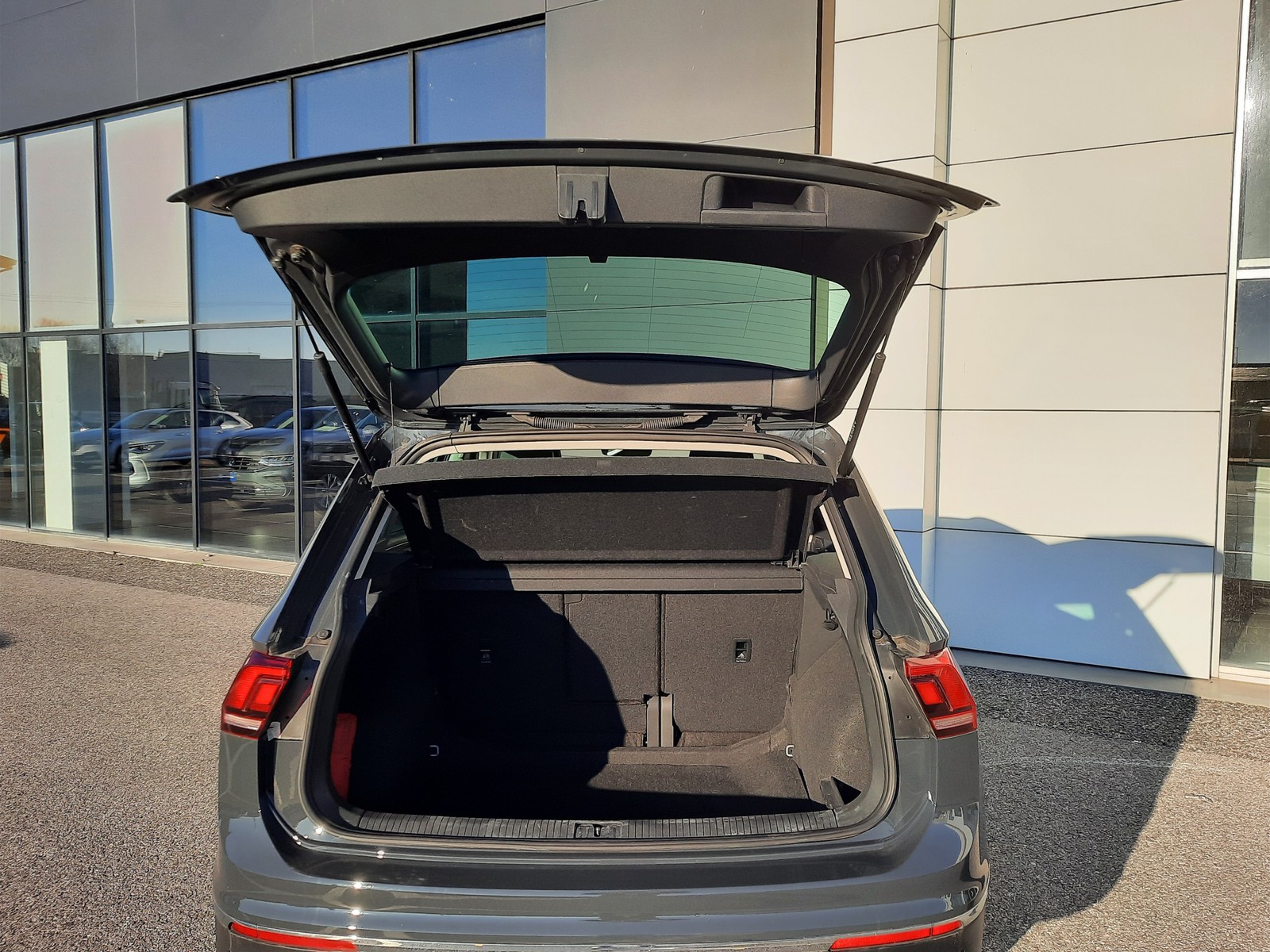 18 - Volkswagen Tiguan 2.0 tdi scr 150cv life dsg