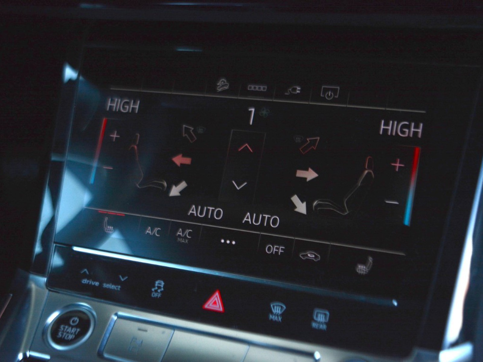 11 - Audi e-tron sportback 55 business fast quattro cvt