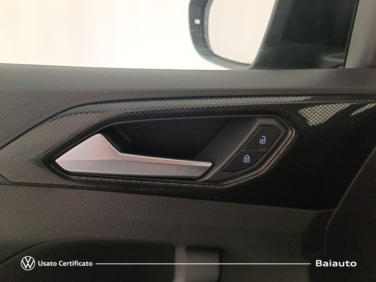 18 - Volkswagen T-Cross 1.0 tsi 95cv life