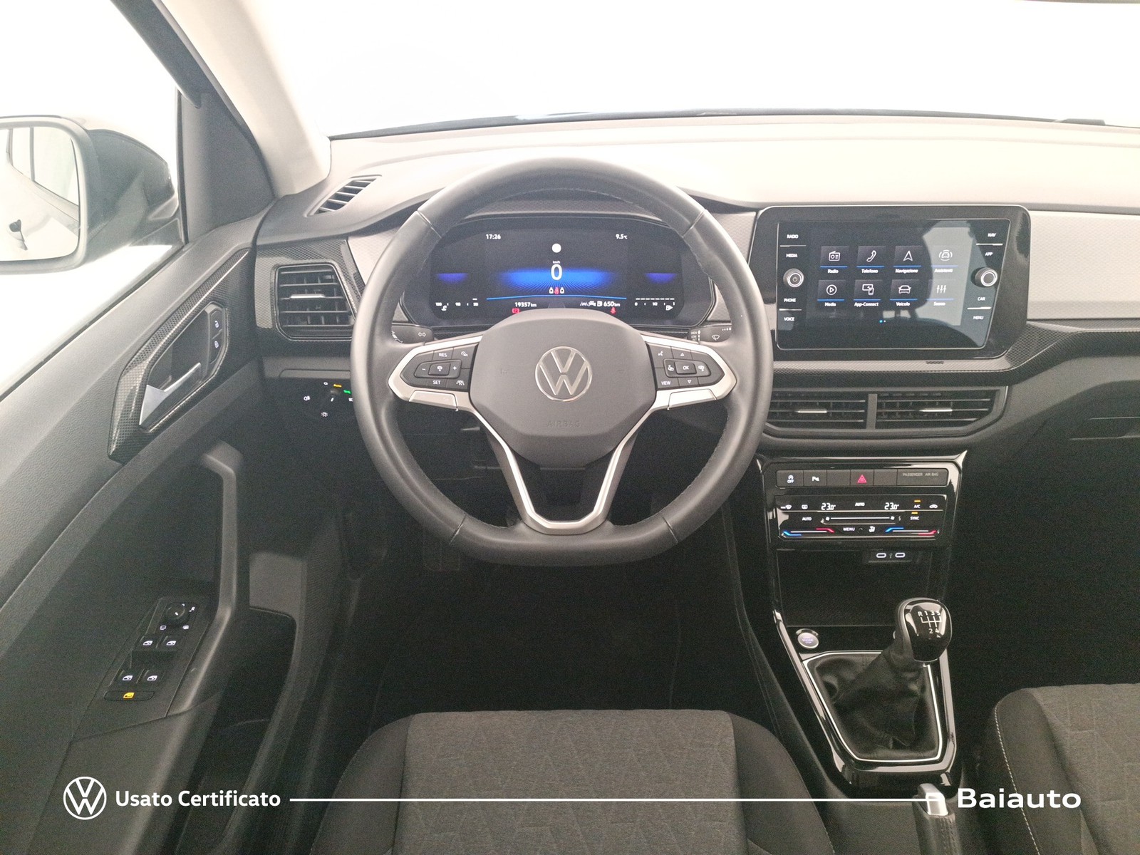 8 - Volkswagen T-Cross 1.0 tsi 95cv life