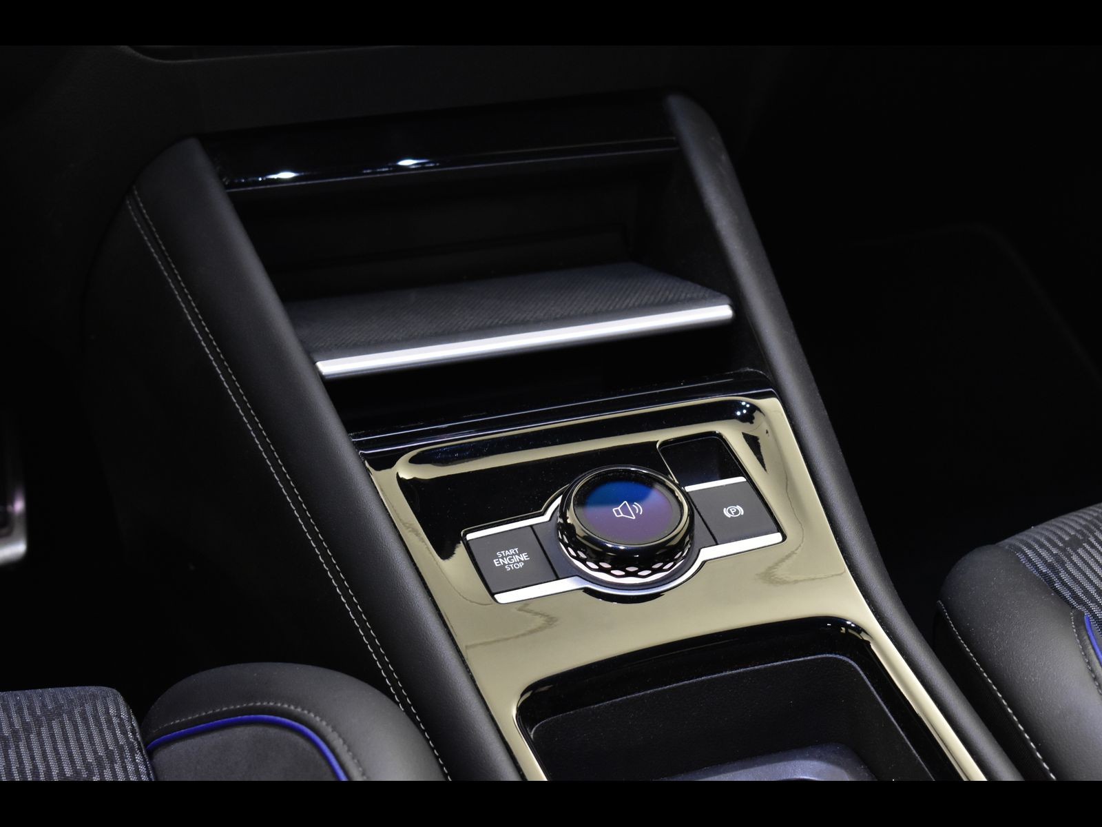 23 - Volkswagen Tiguan 2.0 tdi scr 150cv r-line dsg