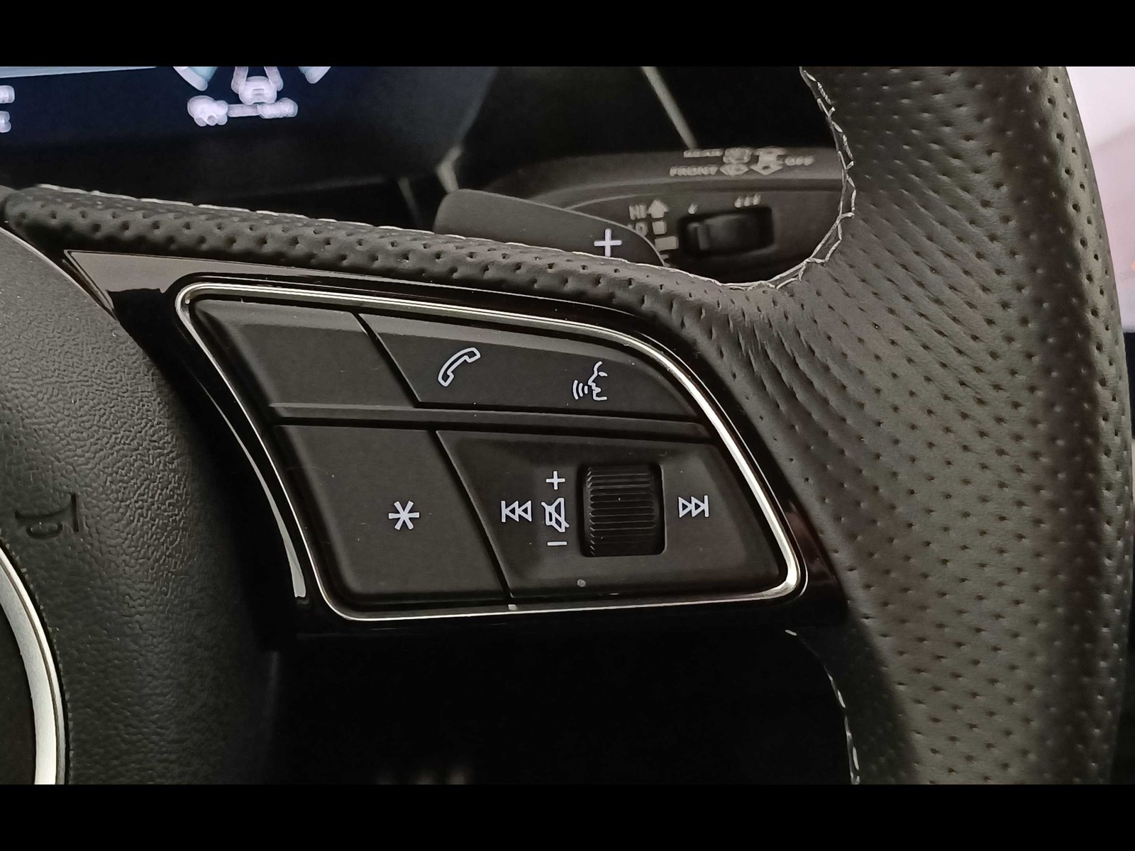 26 - Audi A3 sportback 45 1.4 tfsi e s line edition s tronic