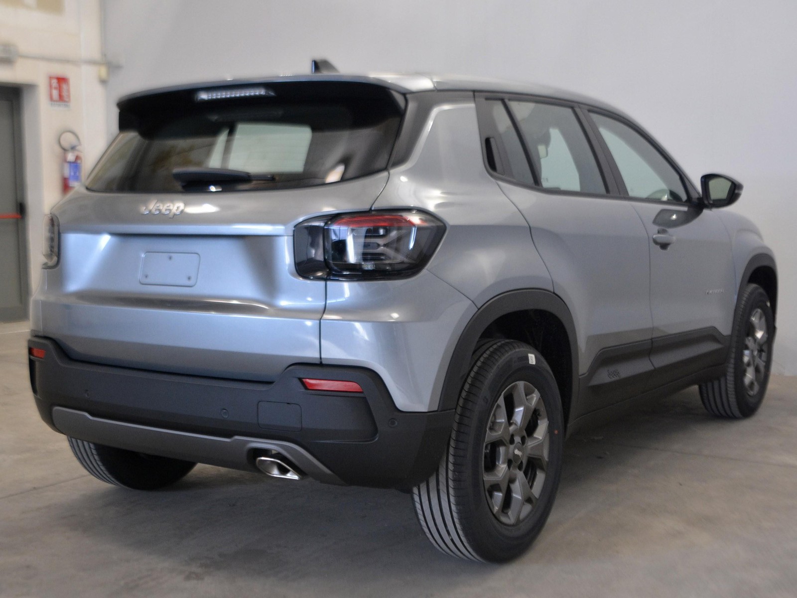 3 - Jeep Avenger 1.2 turbo 100cv longitude fwd