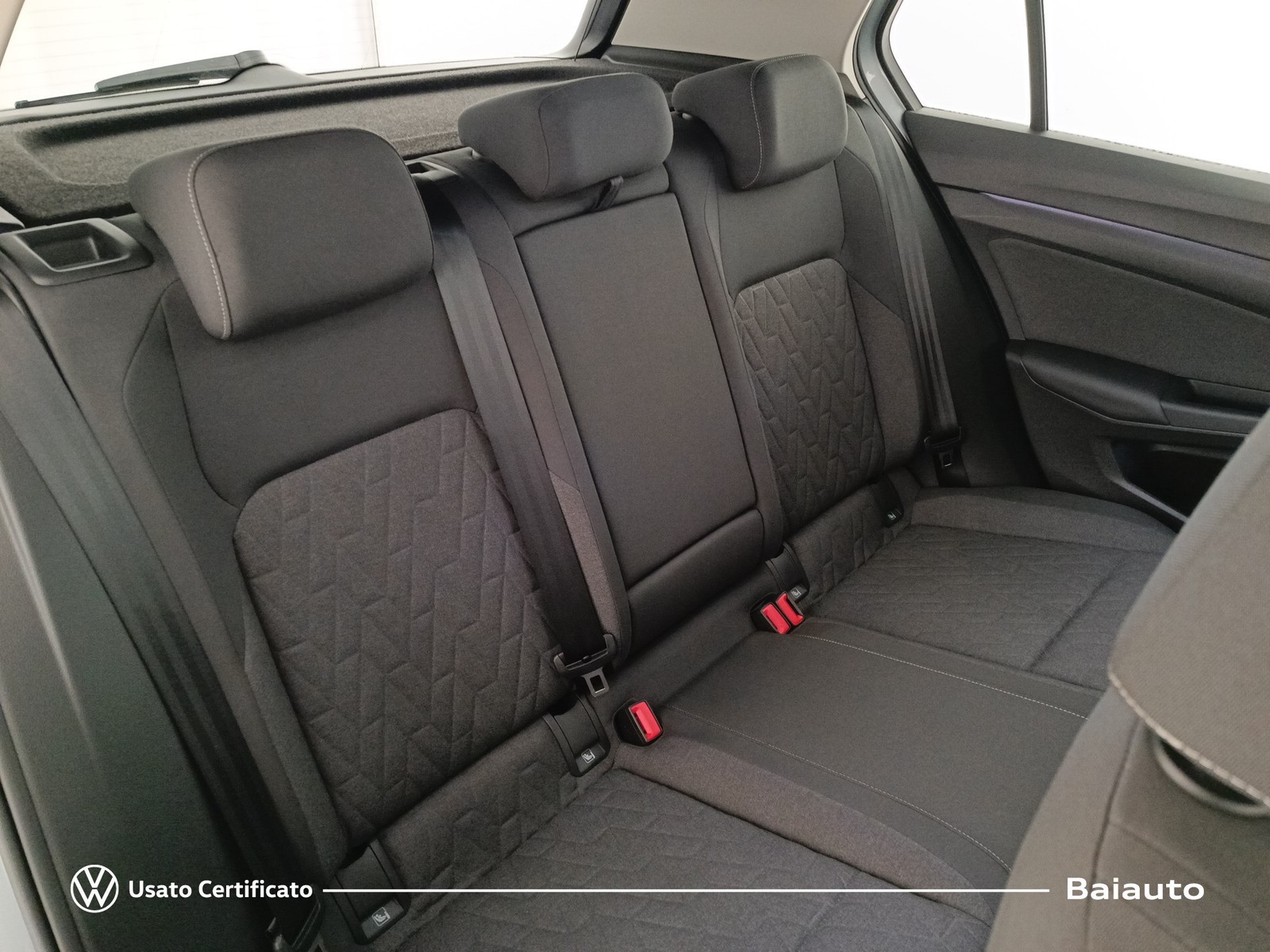 21 - Volkswagen Golf 2.0 tdi scr 115cv life