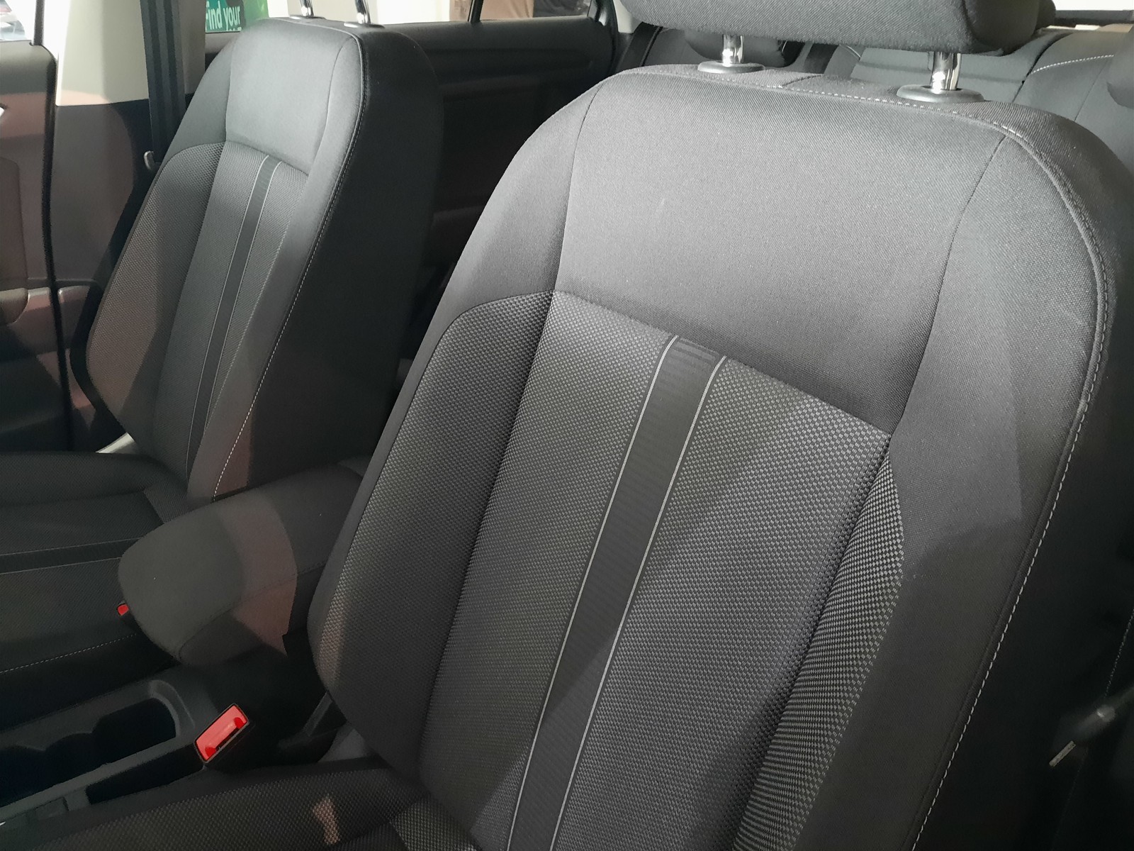 18 - Volkswagen T-Roc 1.0 tsi 110cv life