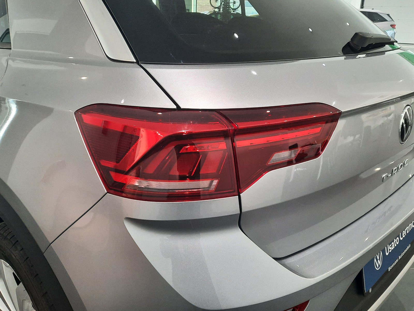 24 - Volkswagen T-Roc 1.0 tsi 110cv life