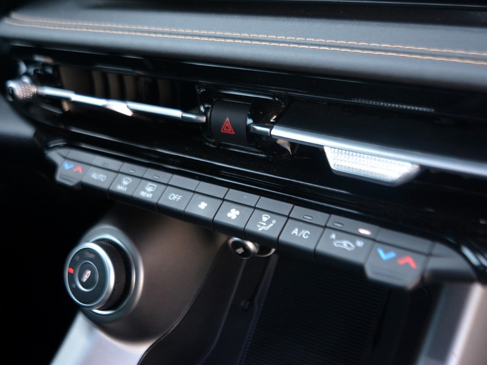 11 - Alfa Romeo Tonale 1.5 hybrid 160cv veloce tct7