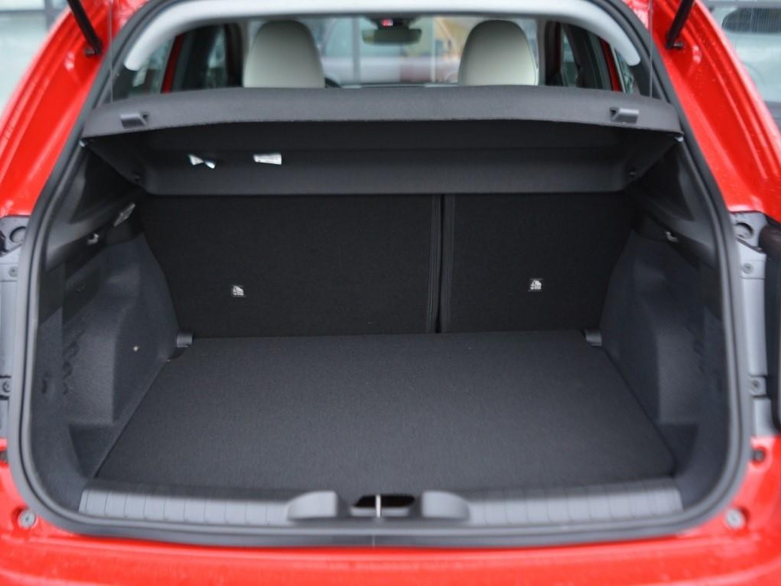 14 - Fiat 600 1.2 hybrid 145cv icon