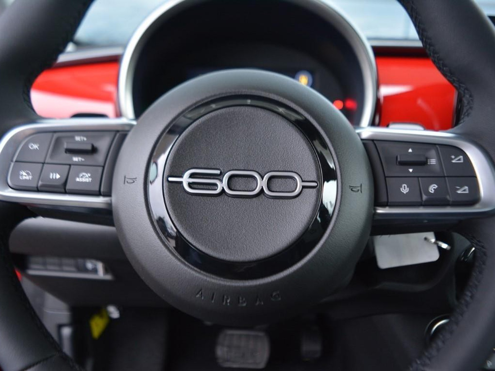 16 - Fiat 600 1.2 hybrid 145cv icon