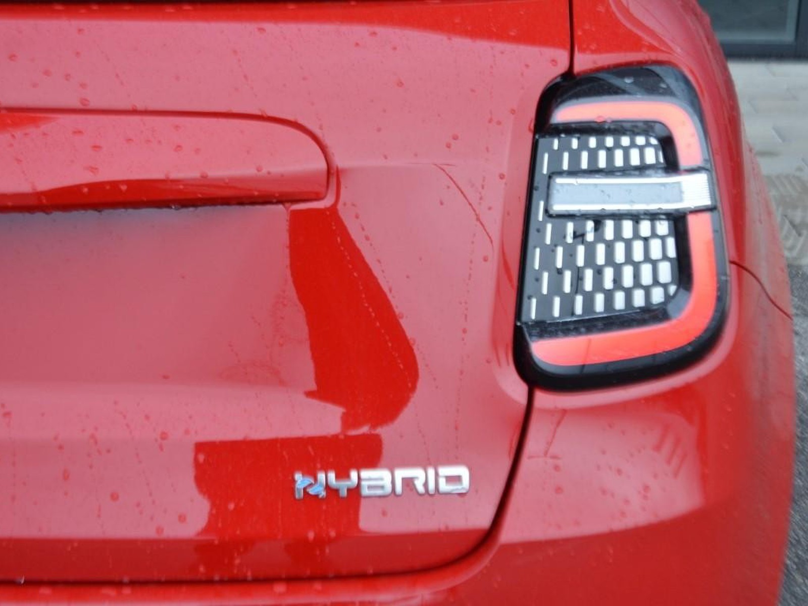 24 - Fiat 600 1.2 hybrid 145cv icon