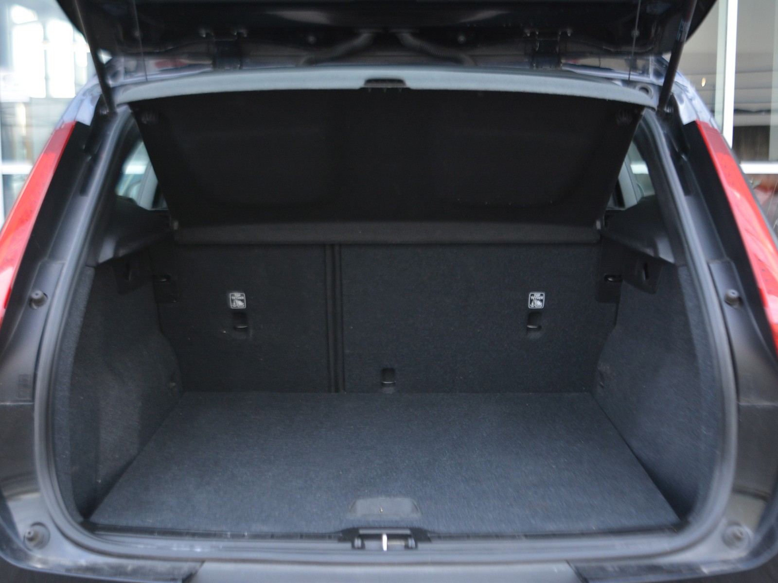 14 - Volvo XC40 1.5 t3 geartronic my20