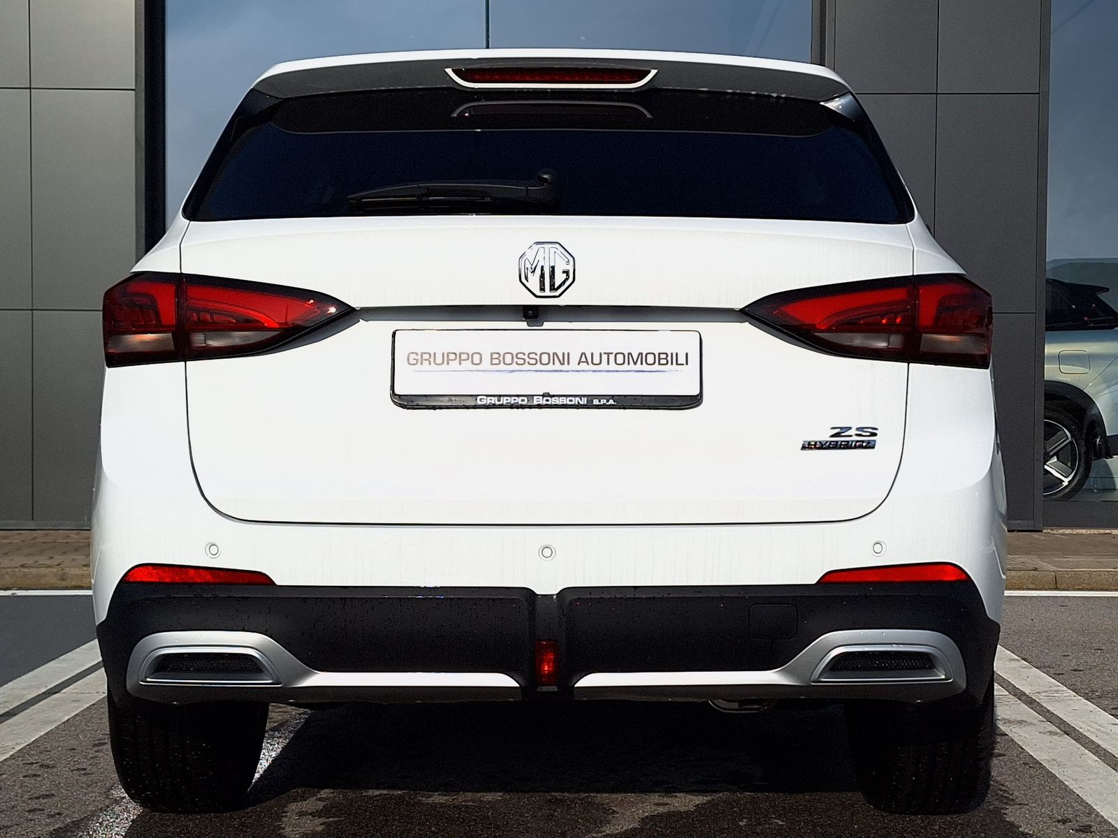 5 - Mg ZS 1.5 hybrid+ luxury auto