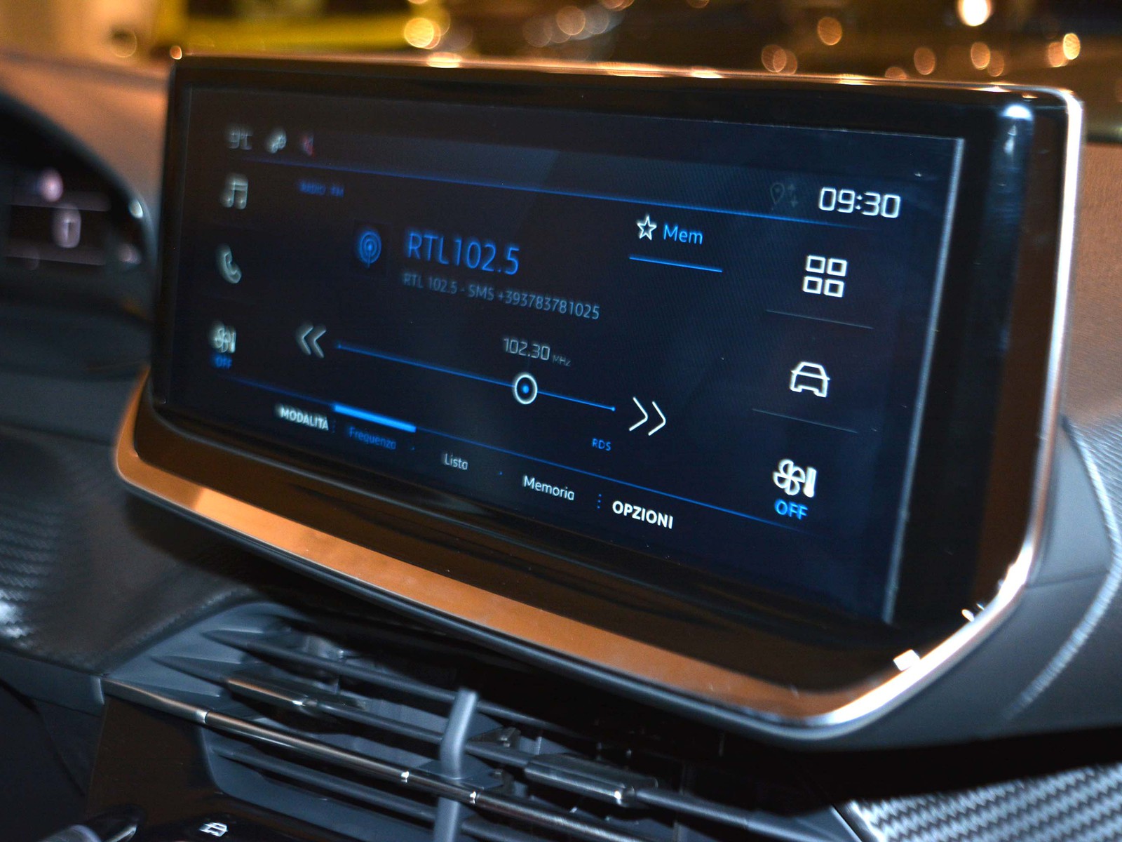 10 - Peugeot 208 1.2 puretech 100cv style s&s