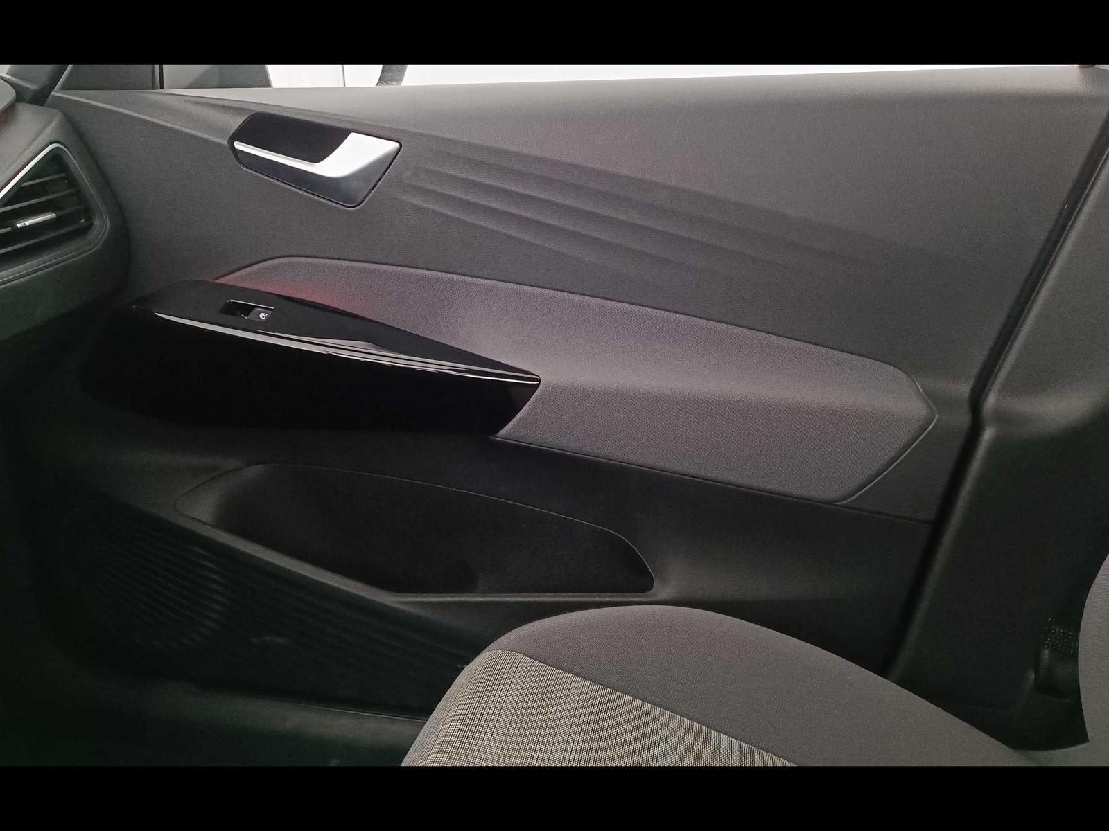 32 - Volkswagen ID.3 58 kwh pro performance