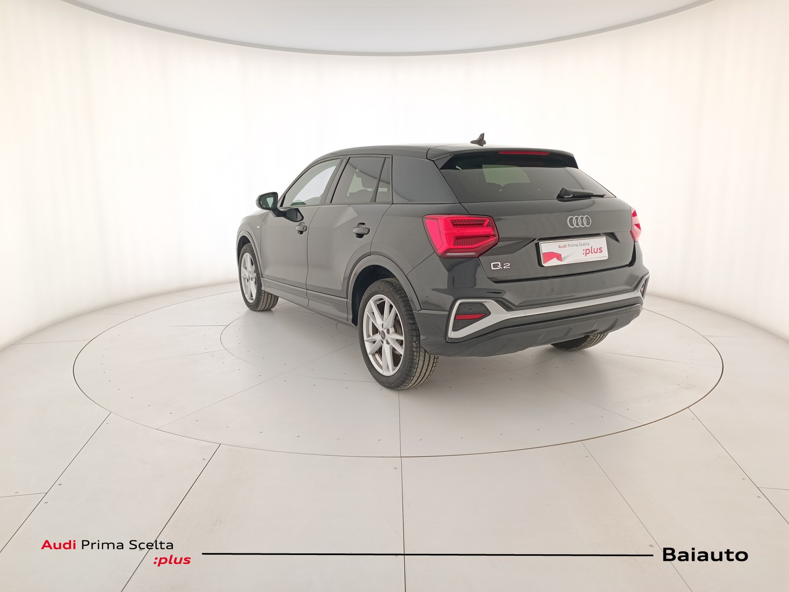 4 - Audi Q2 35 1.5 tfsi s line edition s tronic