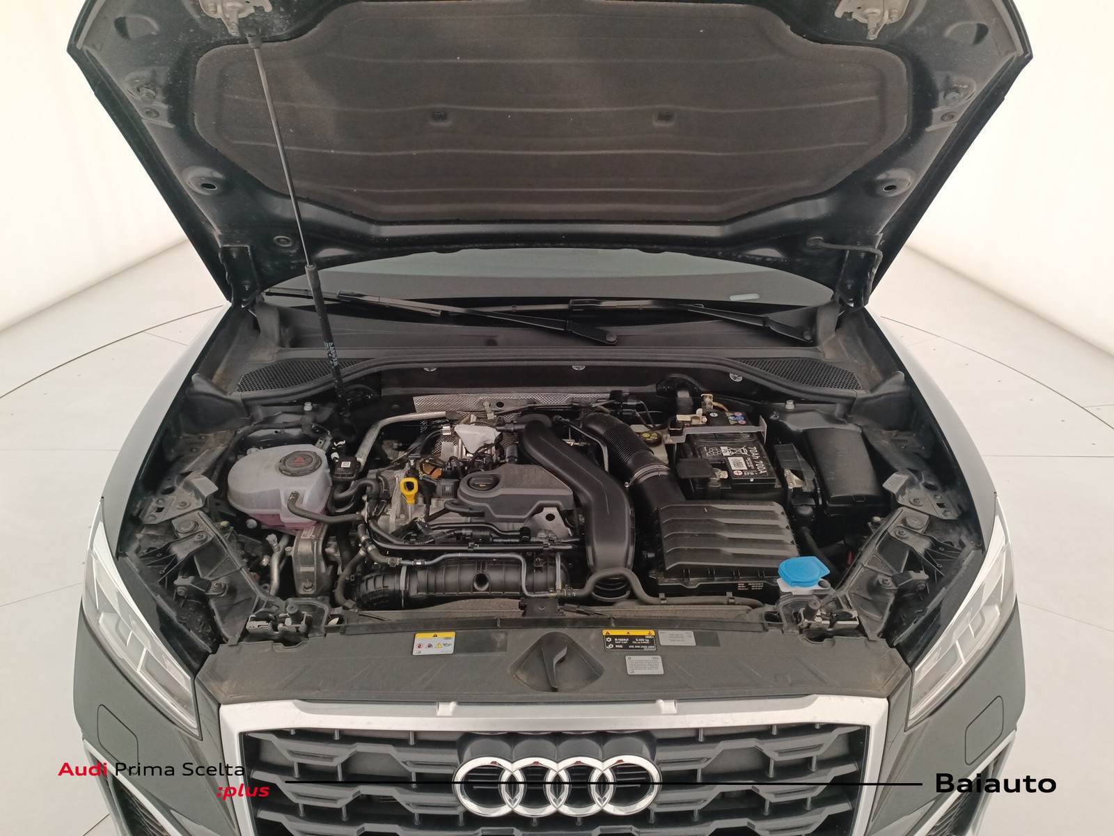 32 - Audi Q2 35 1.5 tfsi s line edition s tronic