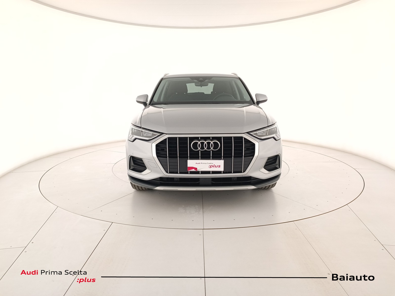 2 - Audi Q3 35 2.0 tdi business advanced s tronic
