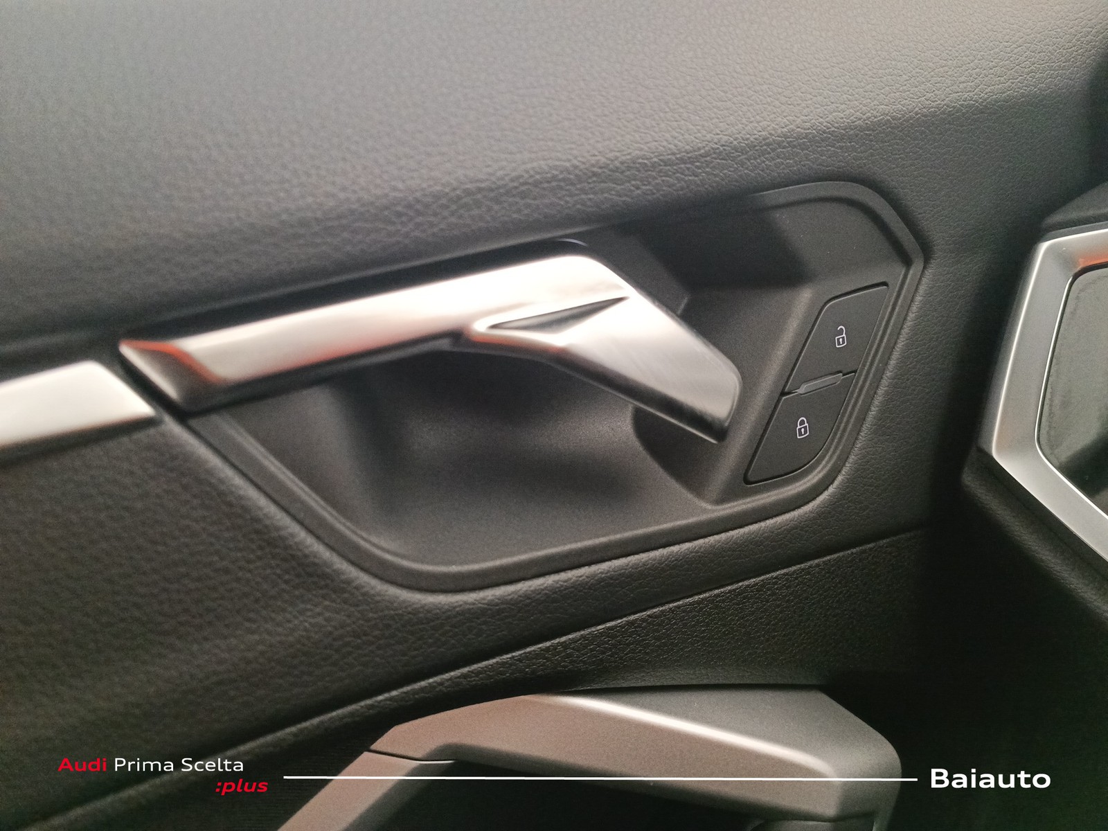 21 - Audi Q3 35 2.0 tdi business advanced s tronic