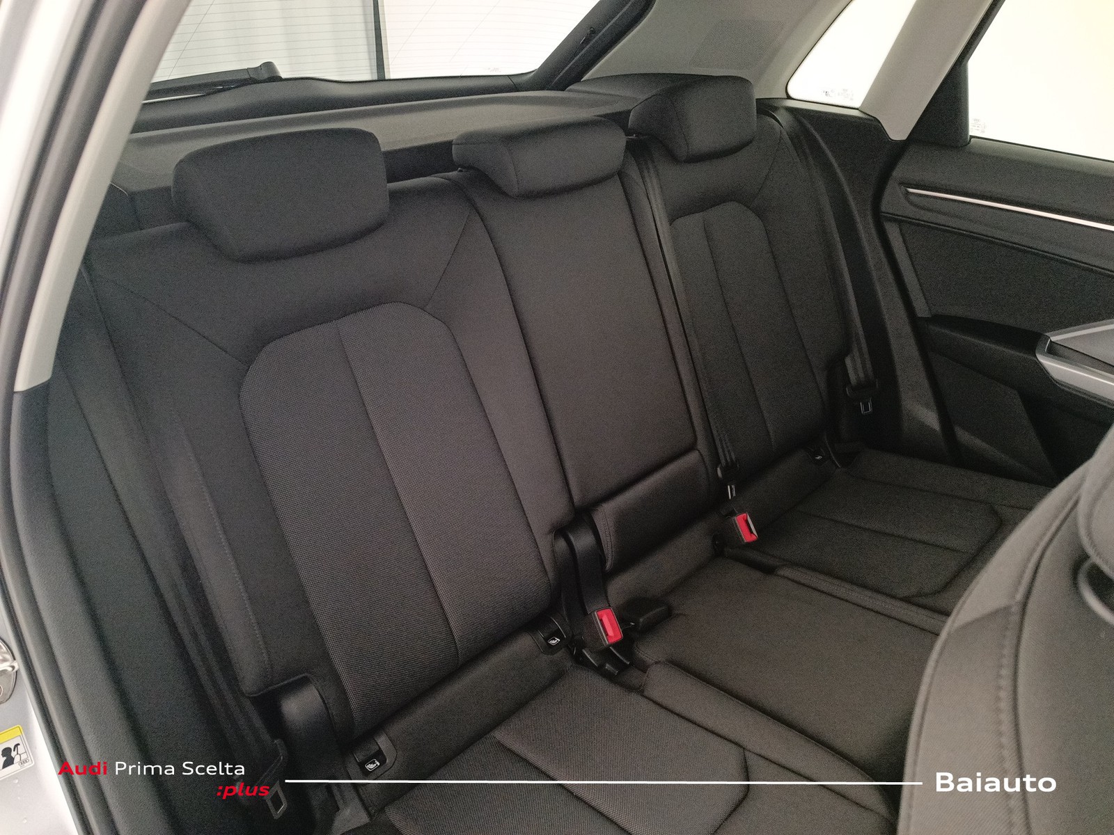 23 - Audi Q3 35 2.0 tdi business advanced s tronic