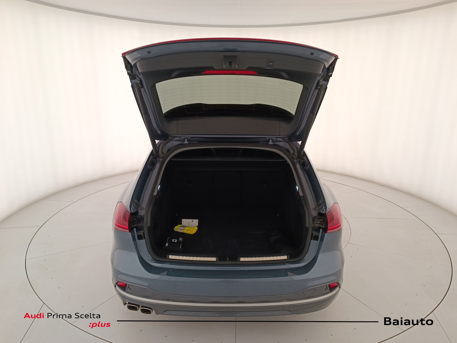 28 - Audi A5 avant 2.0 tdi mhev+ 204cv business advanced