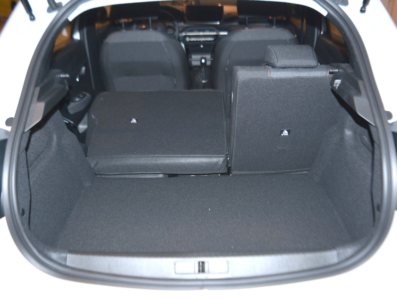 15 - Peugeot 208 1.2 puretech 100cv style s&s