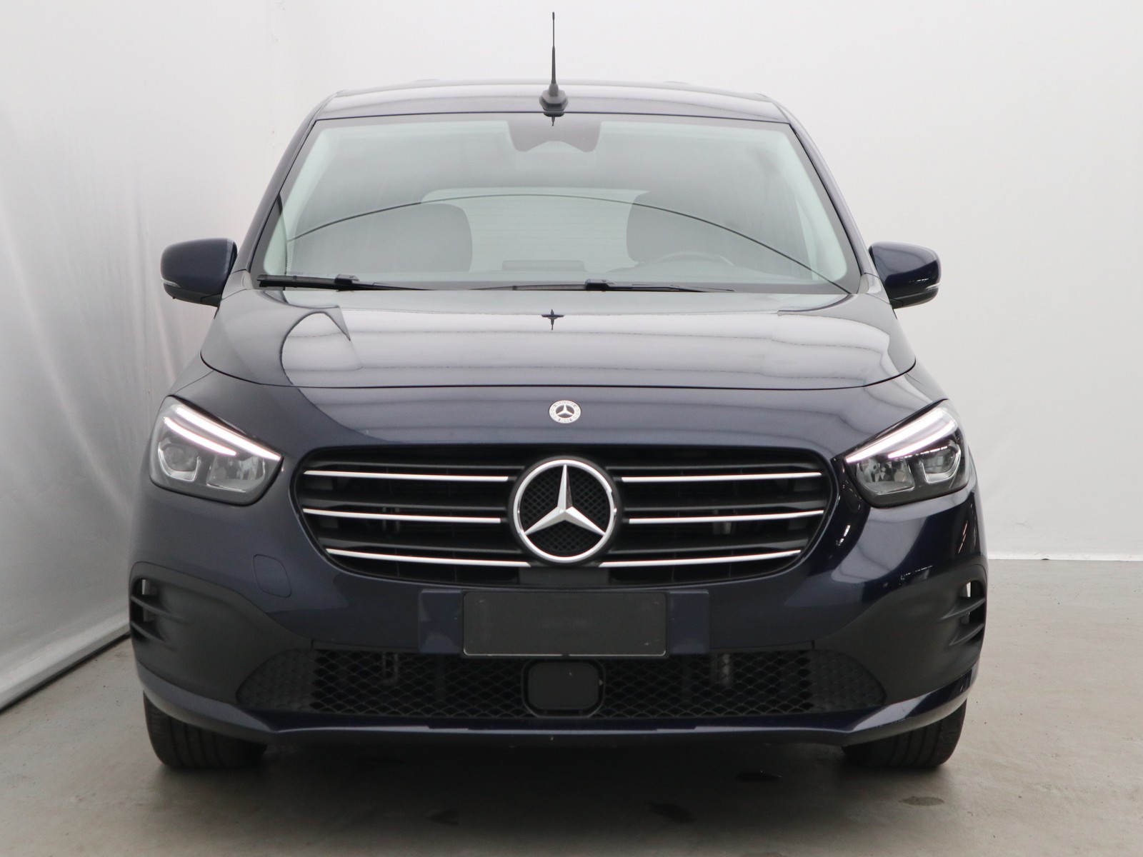 2 - Mercedes Vans Classe T long 180 d sport