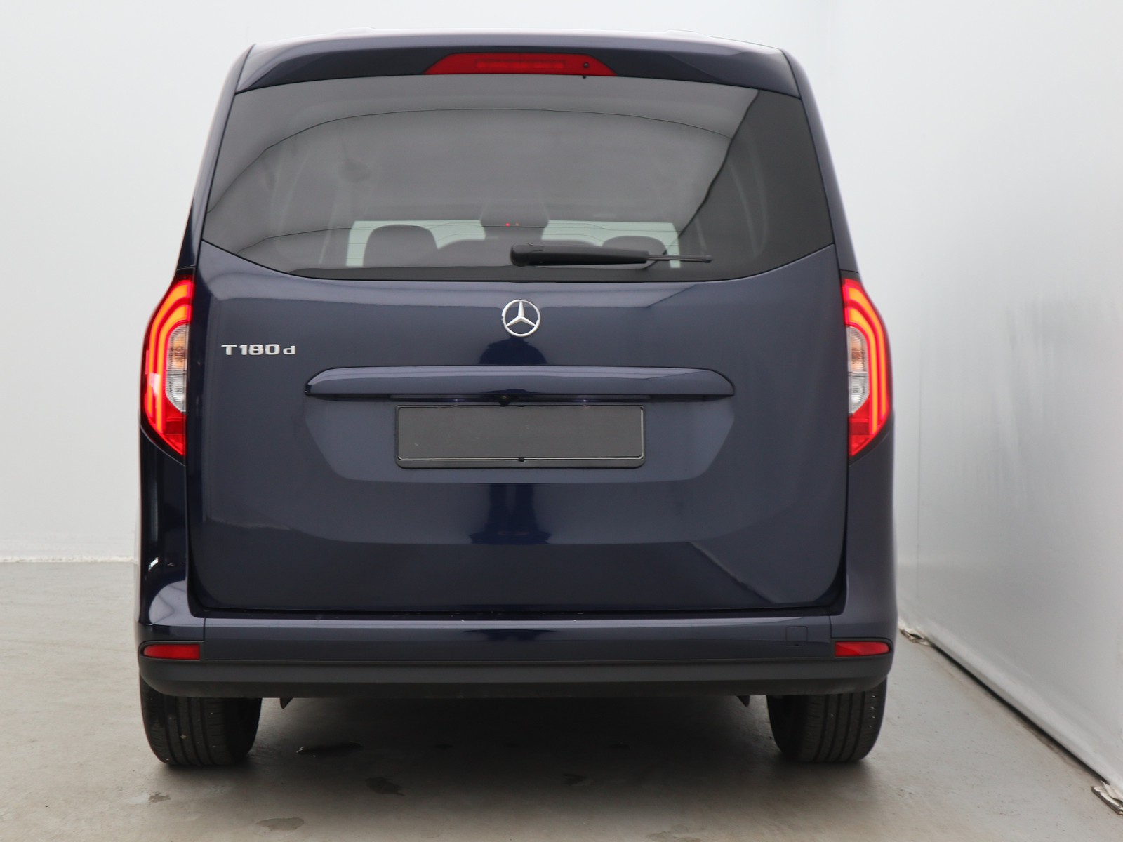 6 - Mercedes Vans Classe T long 180 d sport