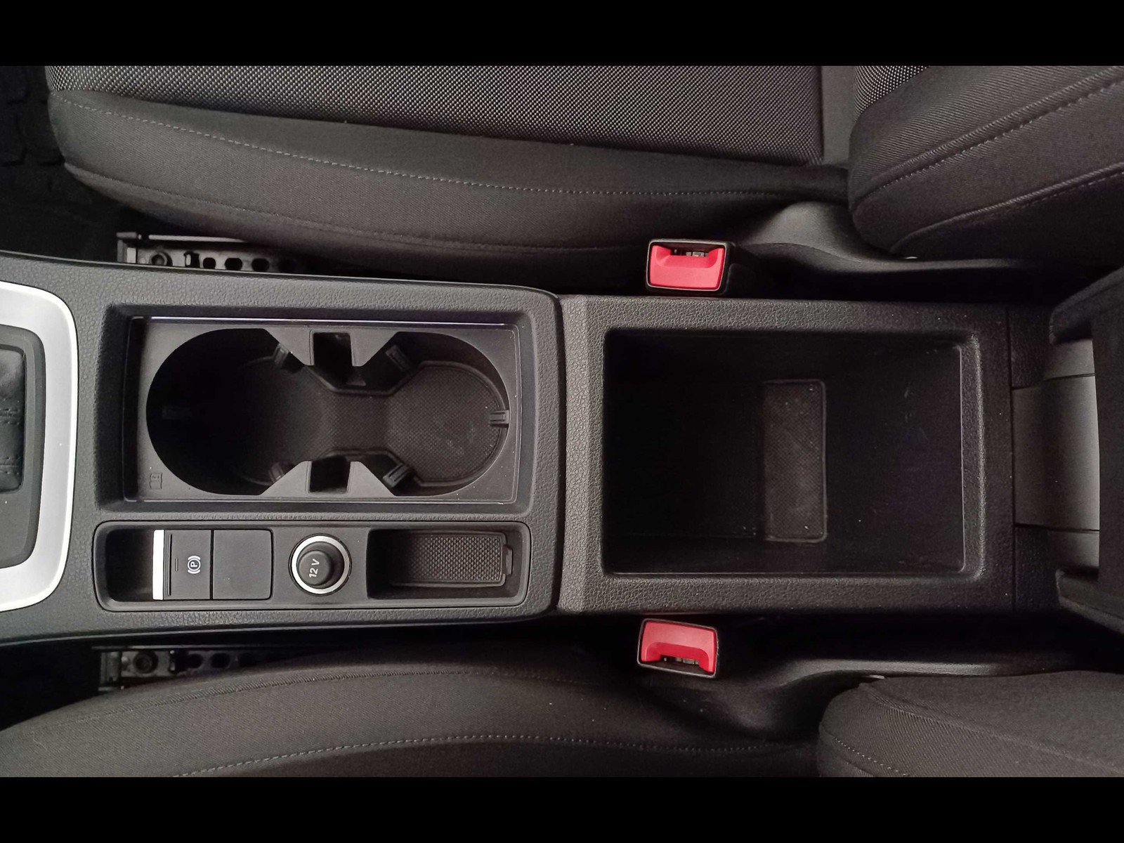 30 - Audi Q3 35 2.0 tdi s line edition s tronic