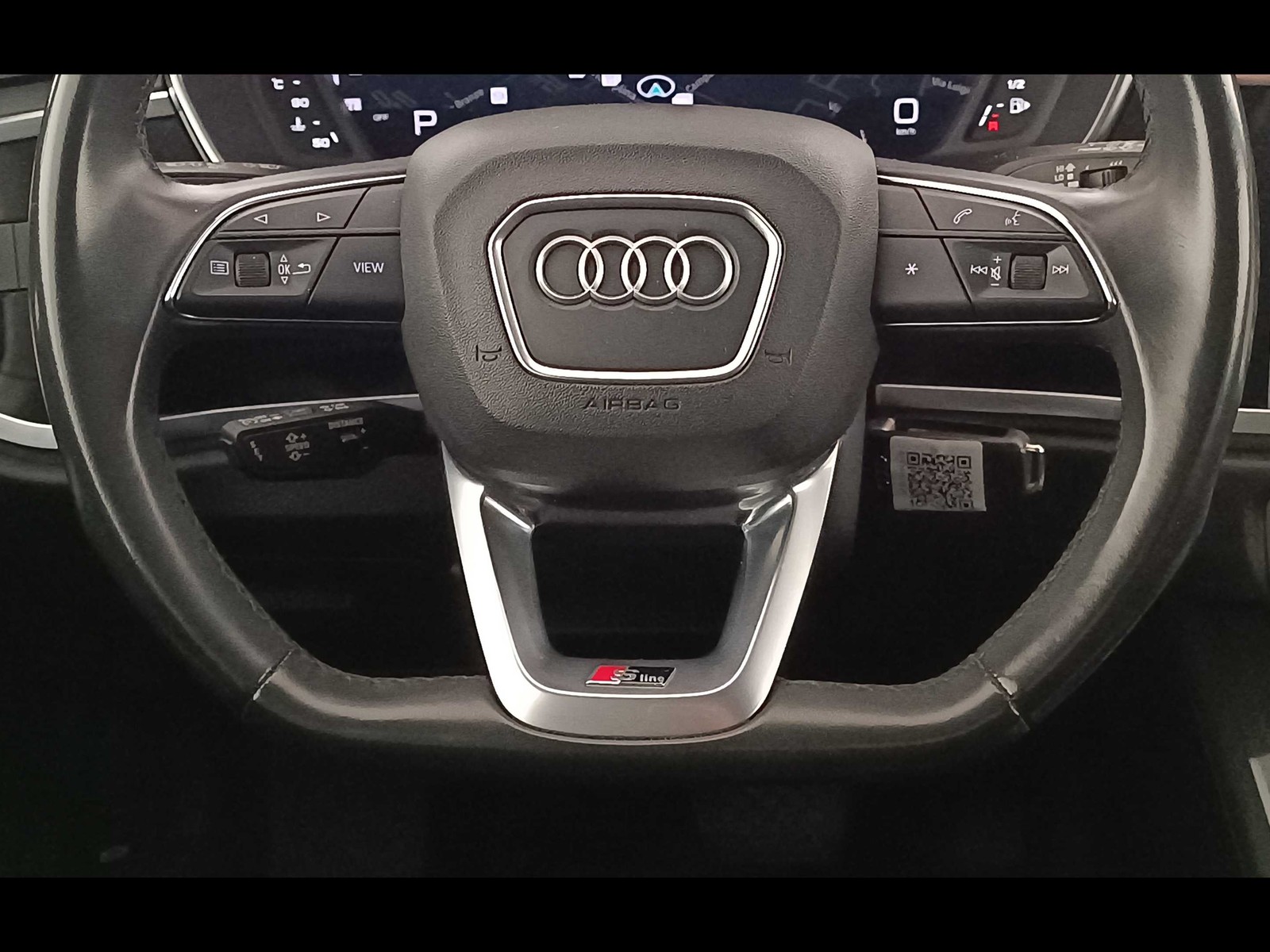 10 - Audi Q3 35 2.0 tdi s line edition s tronic