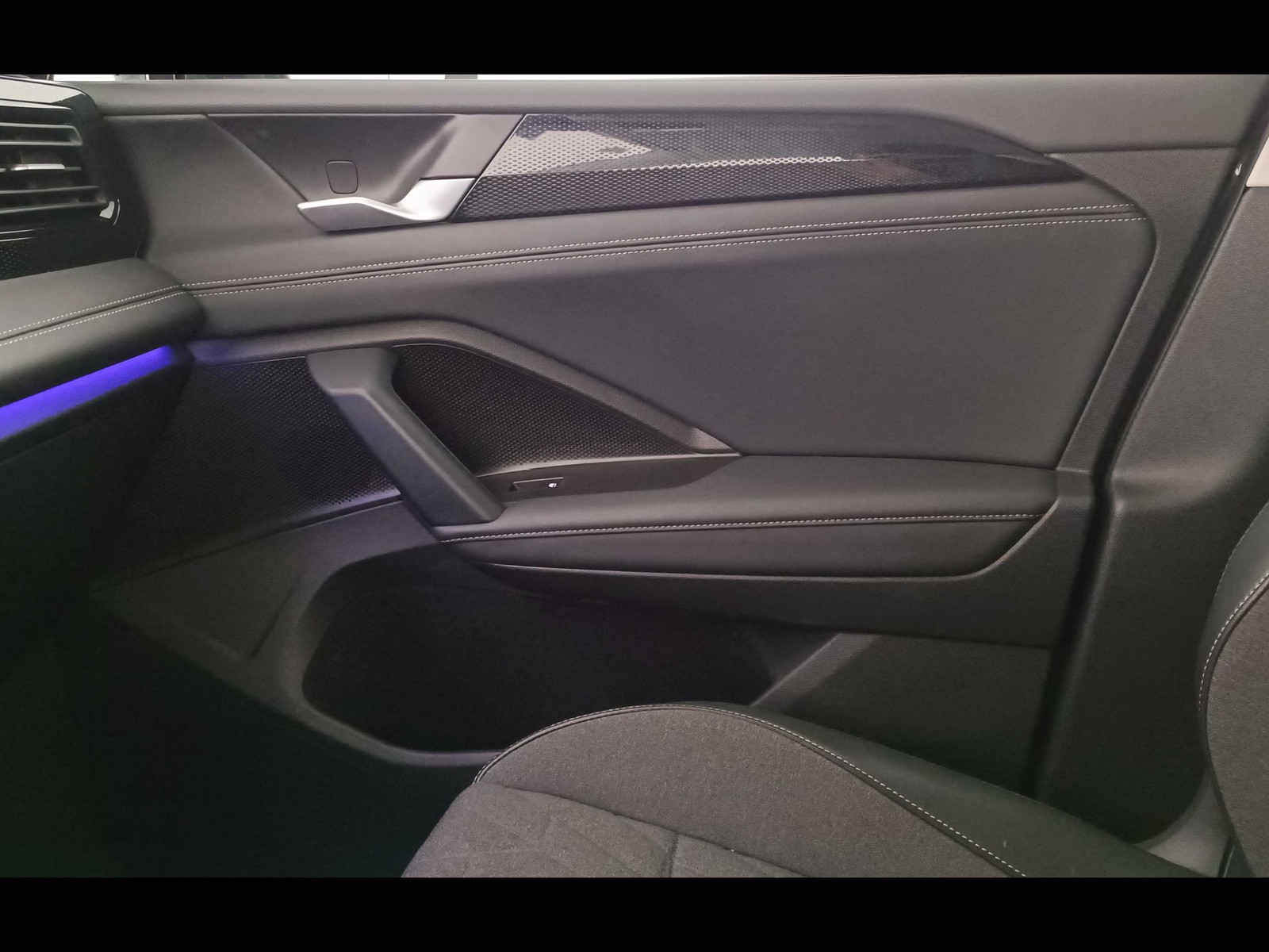 33 - Volkswagen Tiguan 2.0 tdi scr 150cv life dsg