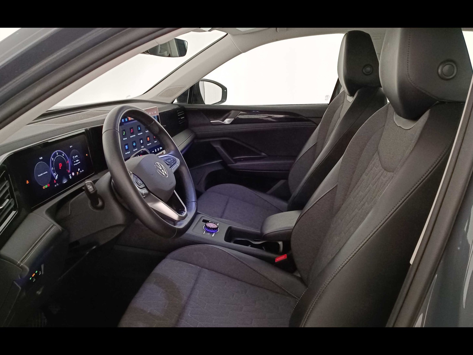 34 - Volkswagen Tiguan 2.0 tdi scr 150cv life dsg