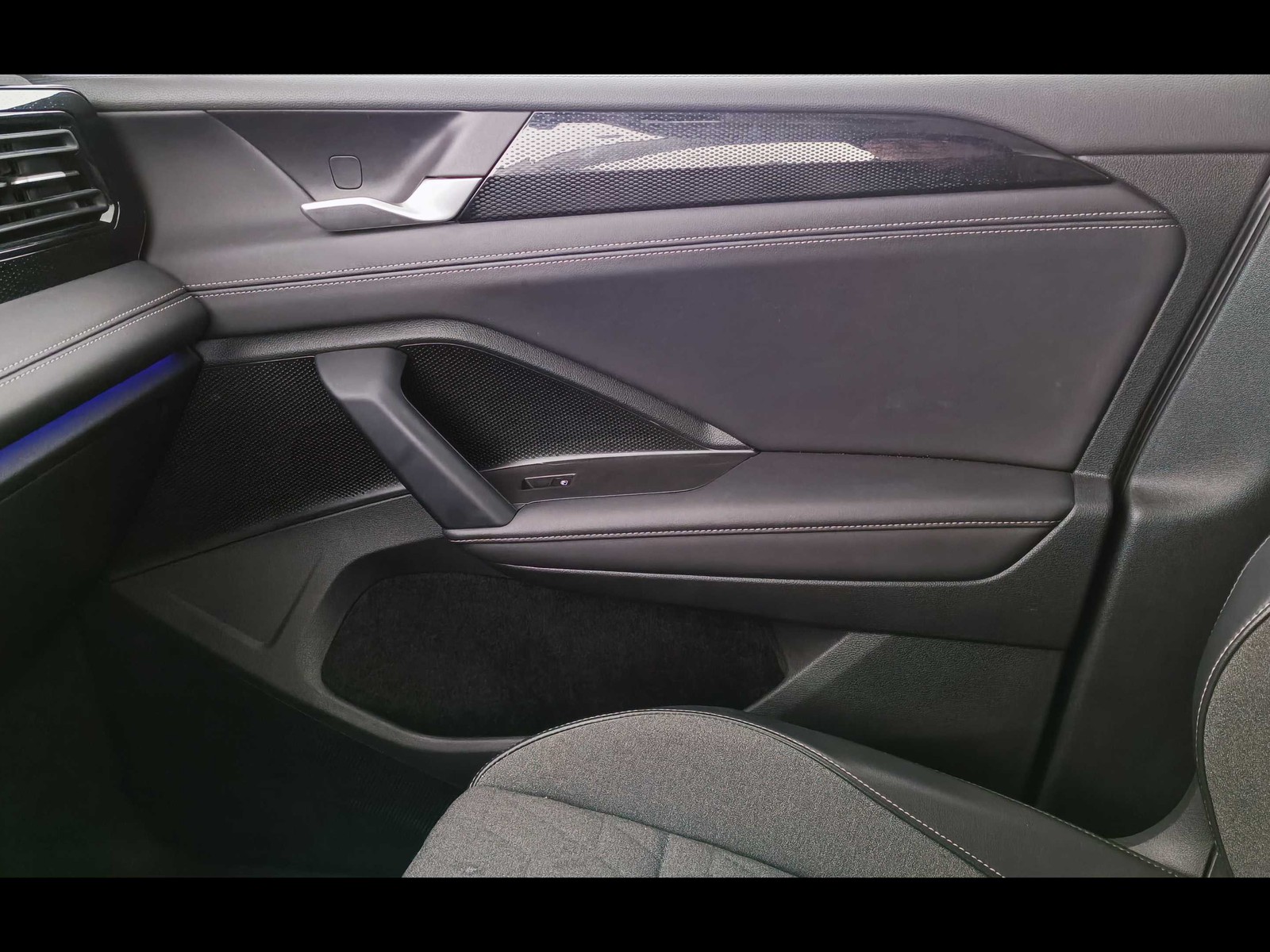 30 - Volkswagen Tiguan 2.0 tdi scr 150cv life dsg