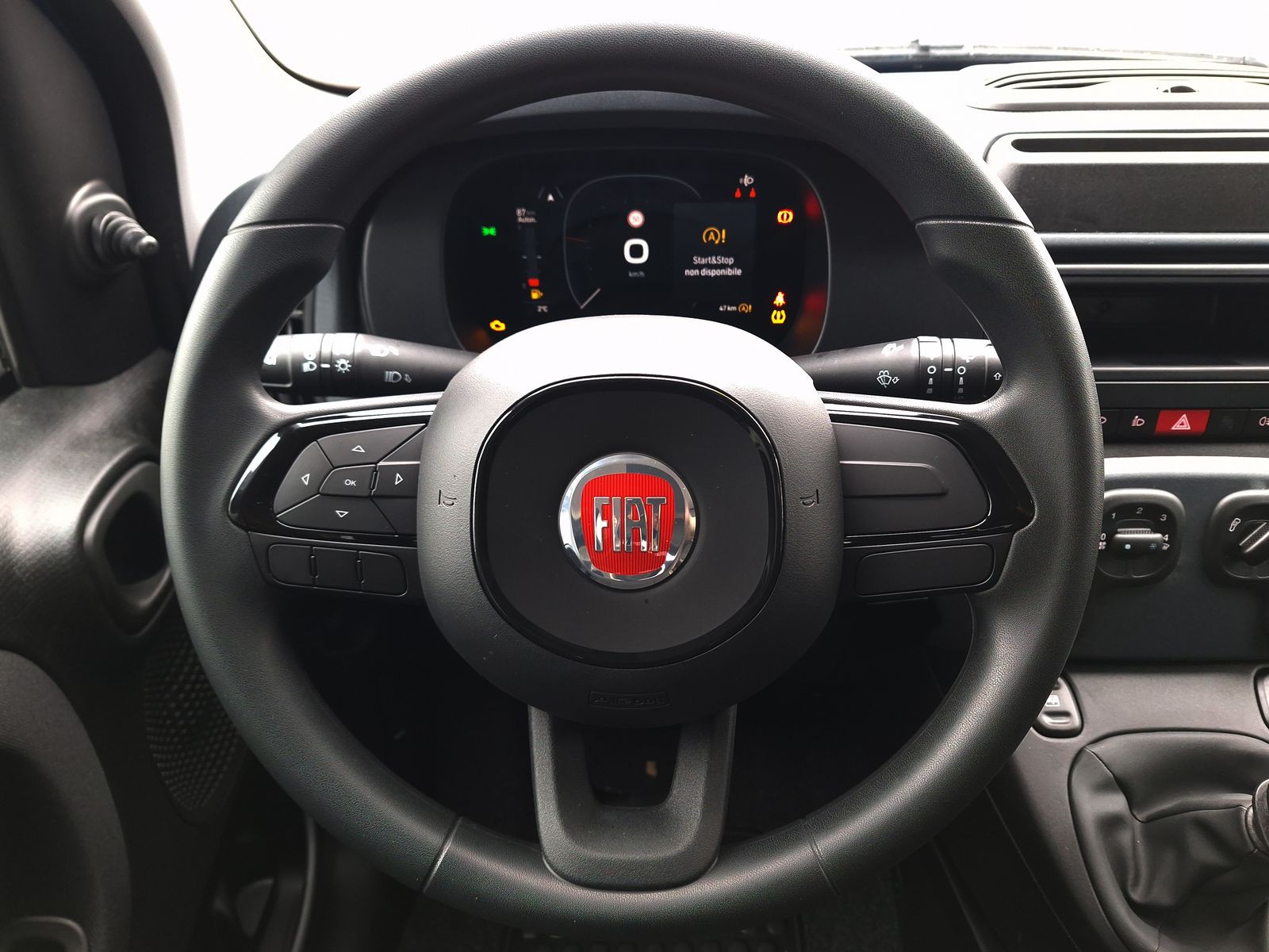 9 - Fiat Pandina 1.0 firefly hybrid 65cv pop s&s