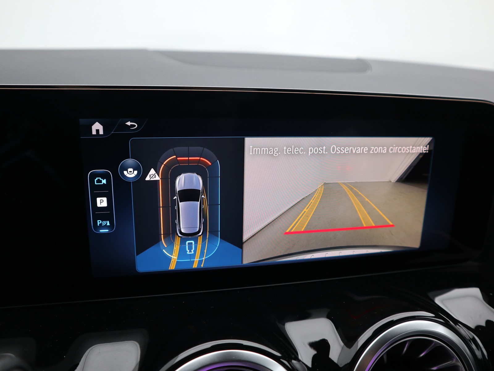 9 - Mercedes GLA 200 d amg line premium 8g-dct