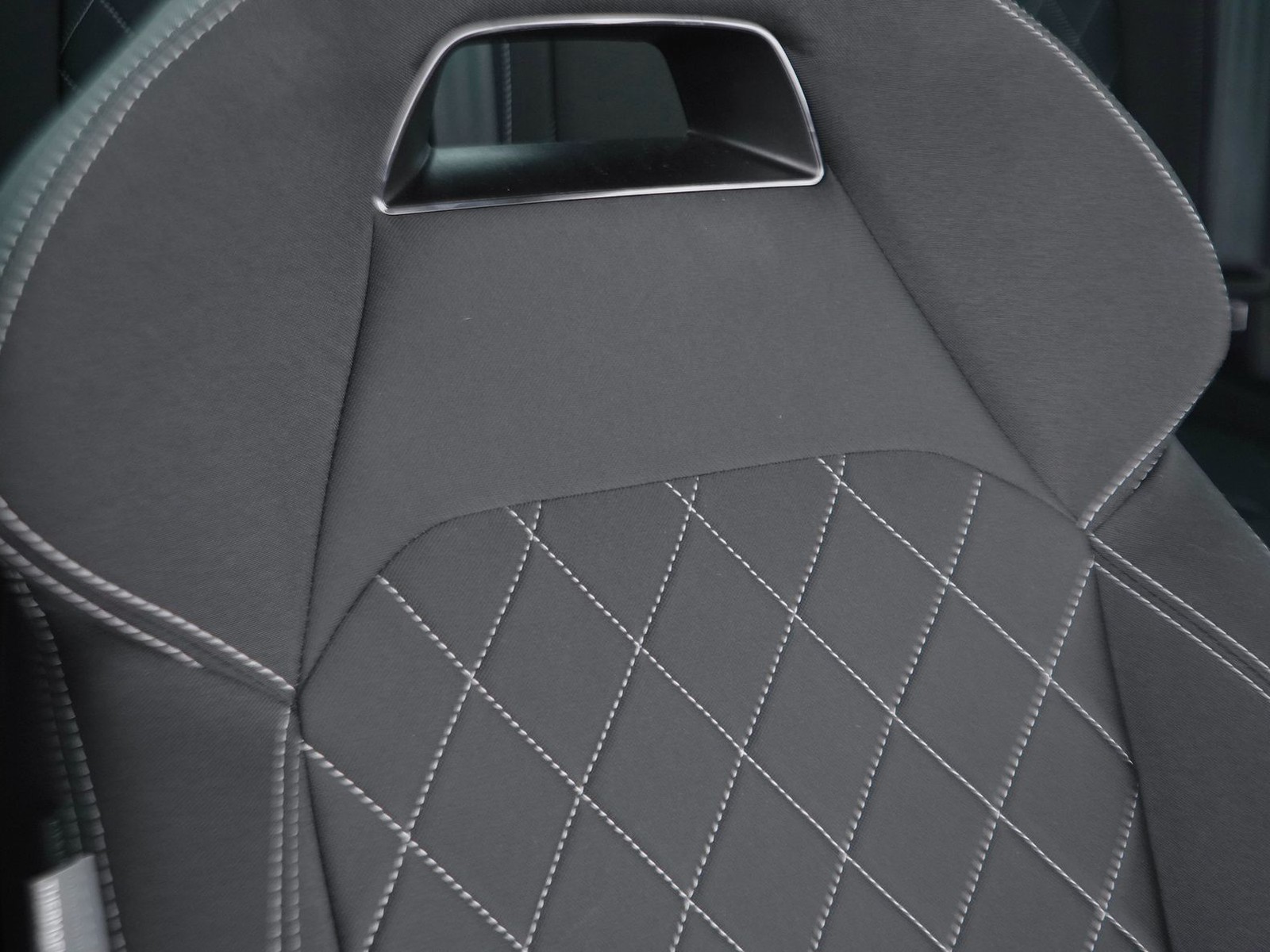 22 - Skoda Karoq 1.5 tsi act sportline dsg