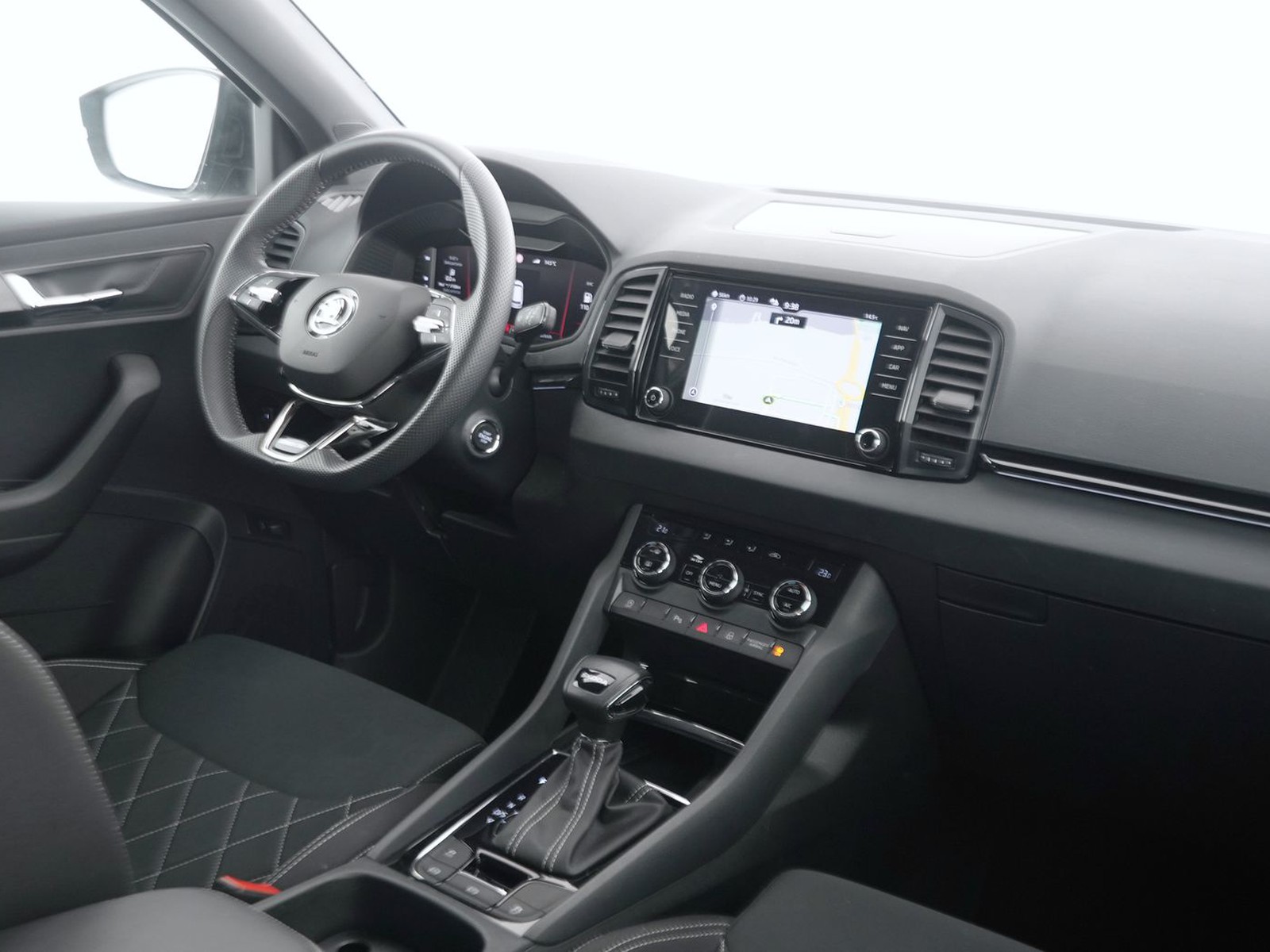 6 - Skoda Karoq 1.5 tsi act sportline dsg