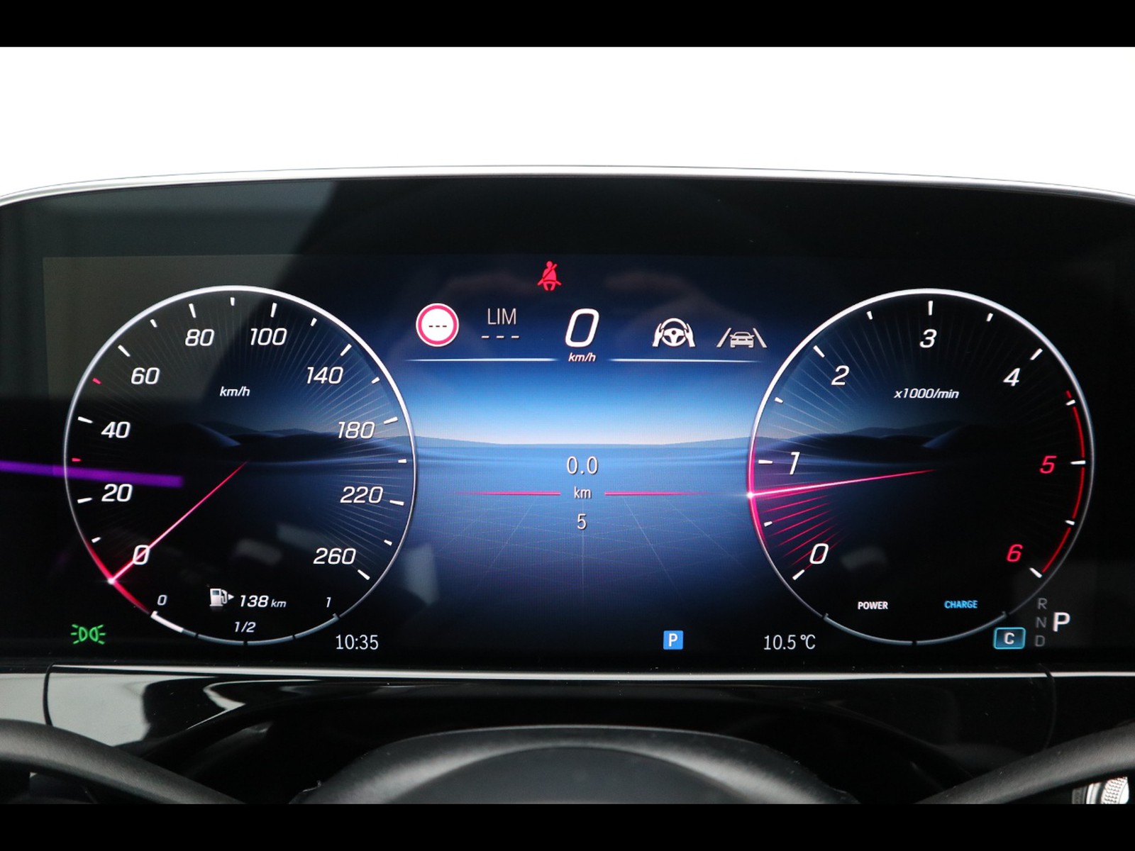 9 - Mercedes Classe E station wagon 220 d amg line premium 4matic 9g-tronic