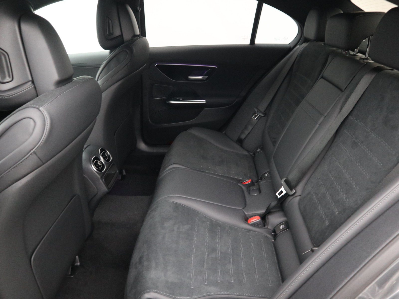 8 - Mercedes Classe C berlina 200 d mild hybrid amg line advanced 9g-tronic