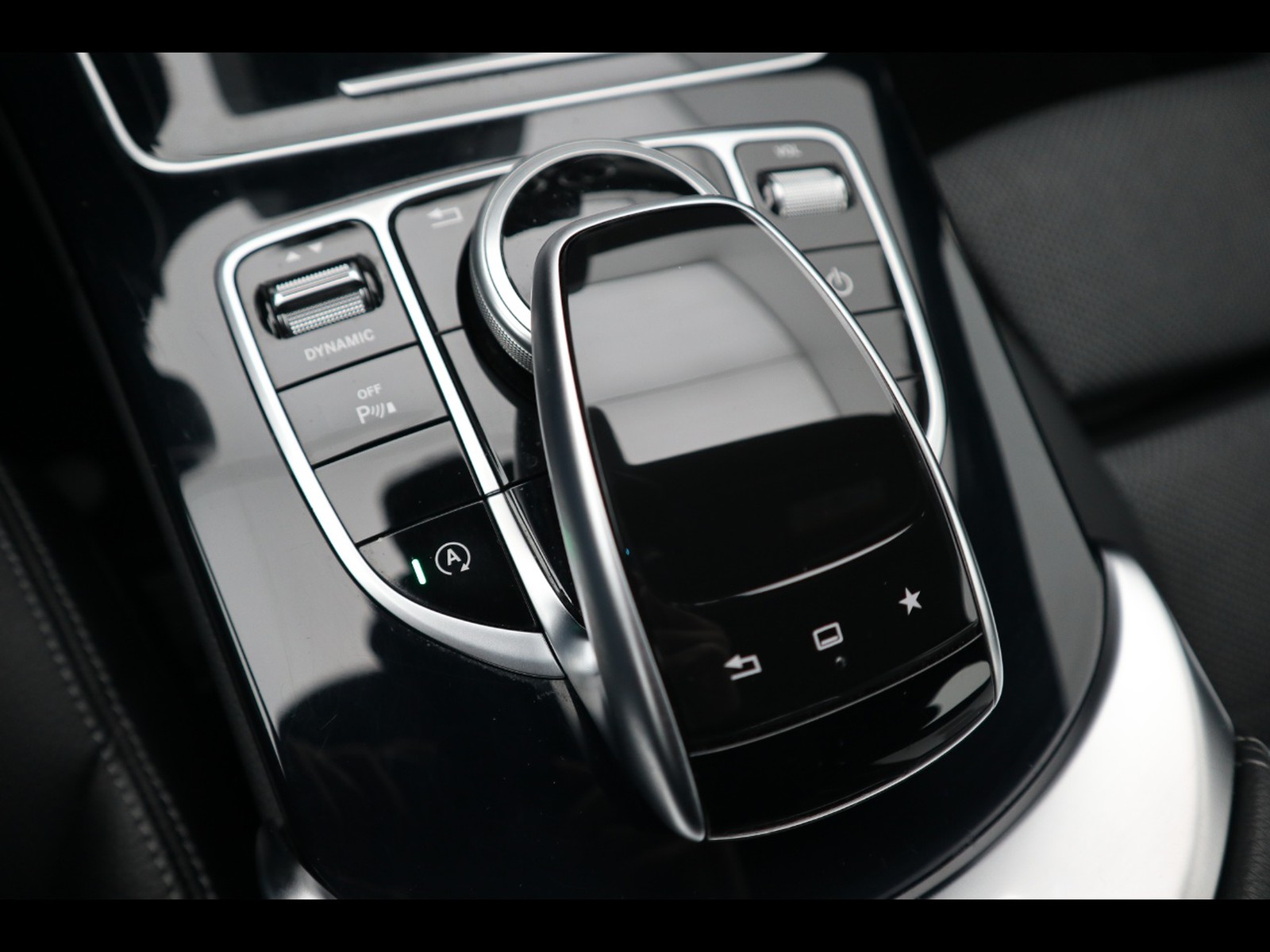 14 - Mercedes Classe C berlina 200 sport 7g-tronic plus