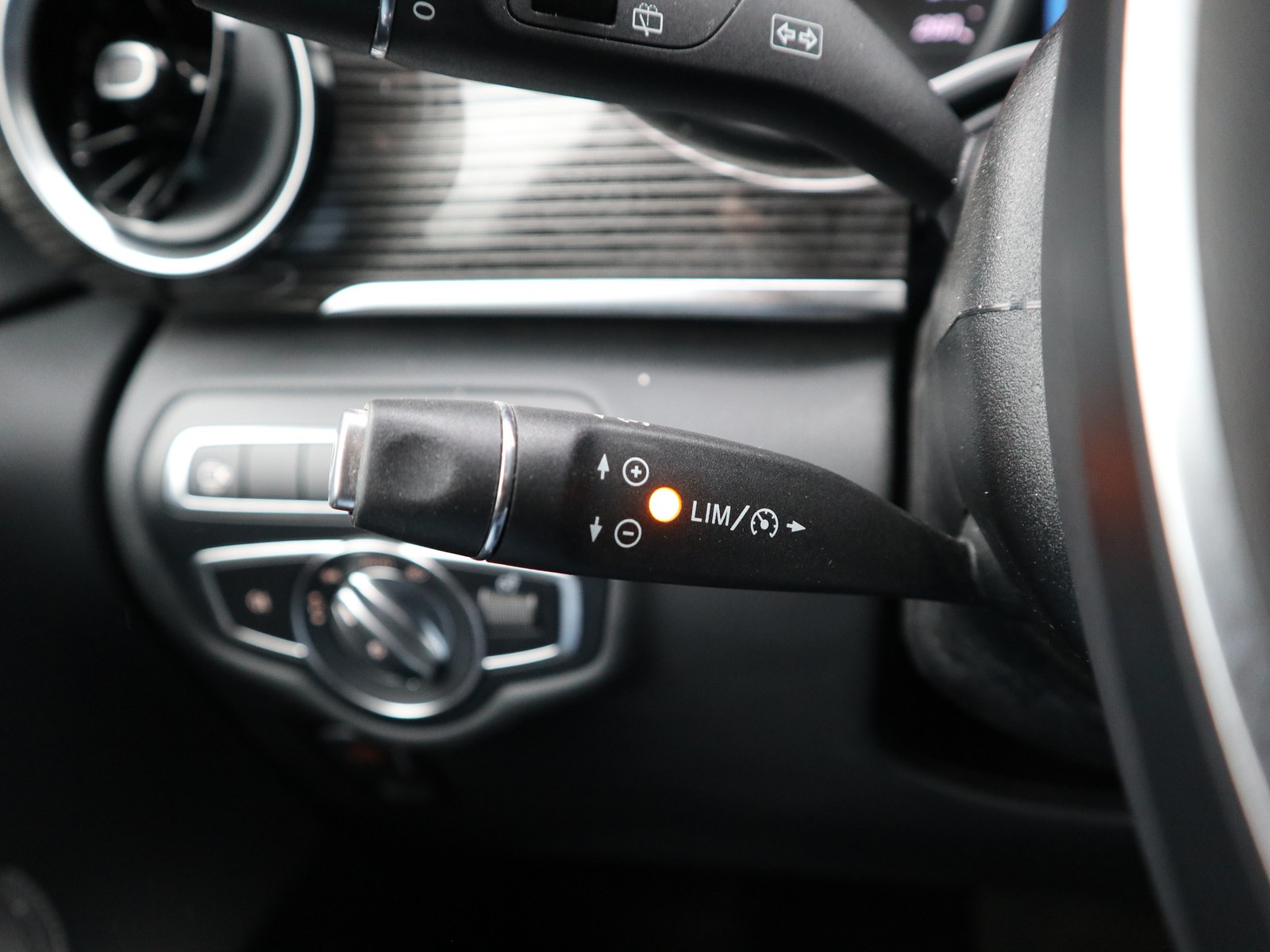 16 - Mercedes Vans Classe V long 300 d premium 9g-tronic plus