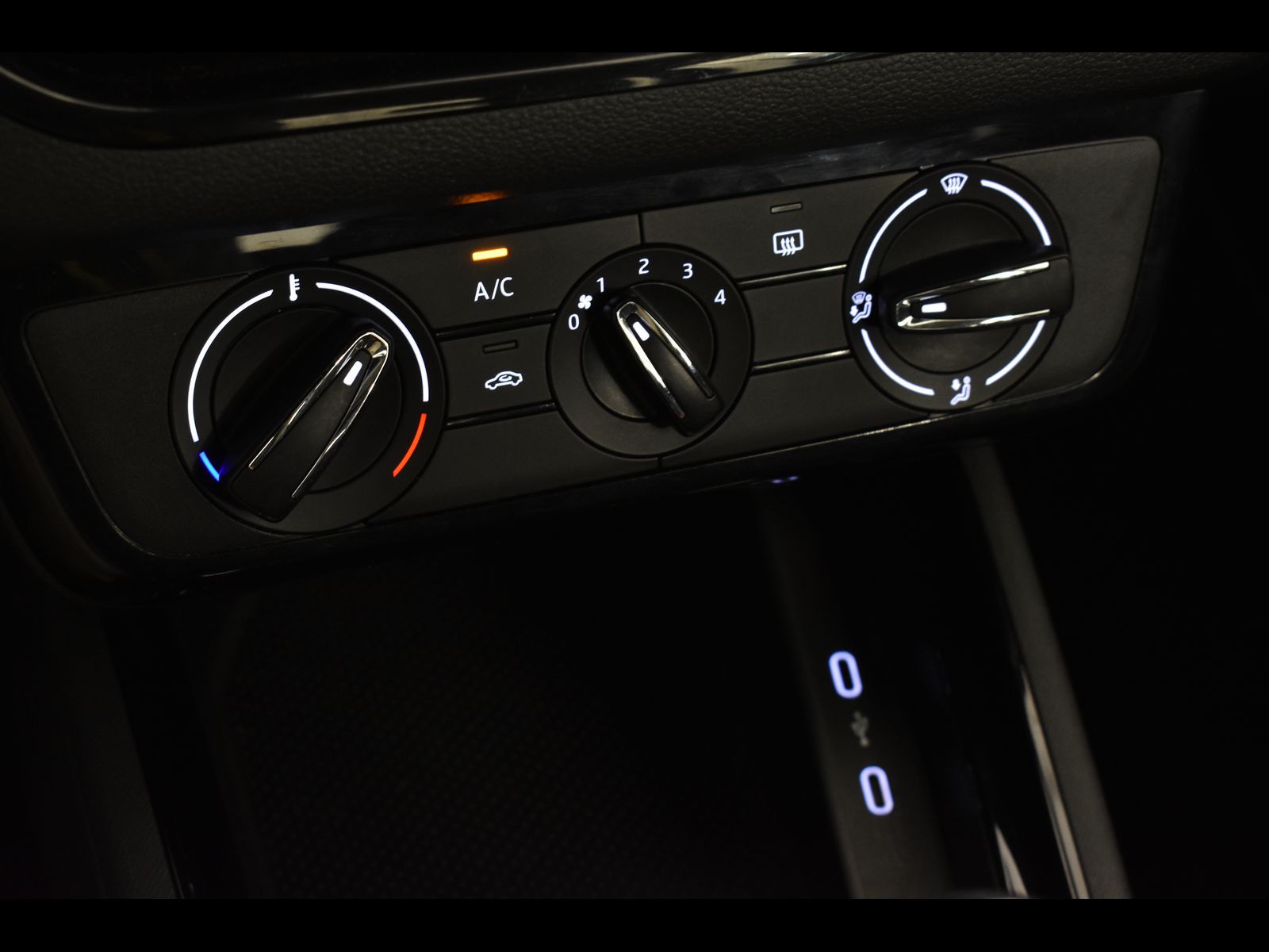 22 - Skoda Kamiq 1.0 tsi 95cv selection