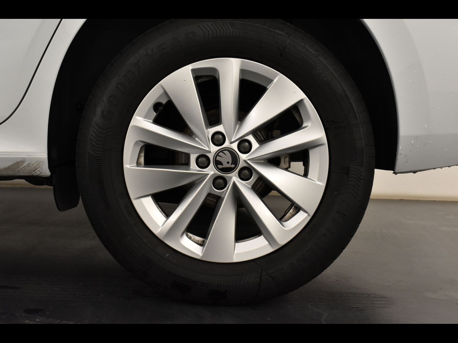 12 - Skoda Kamiq 1.0 tsi 95cv selection