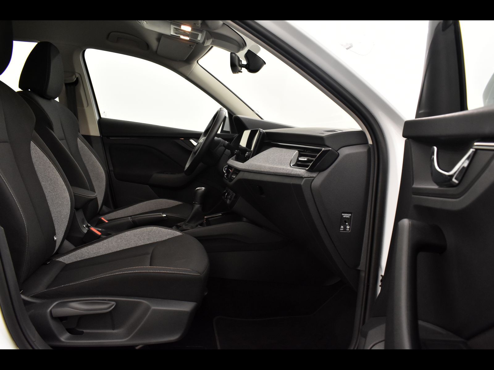 8 - Skoda Kamiq 1.0 tsi 95cv selection