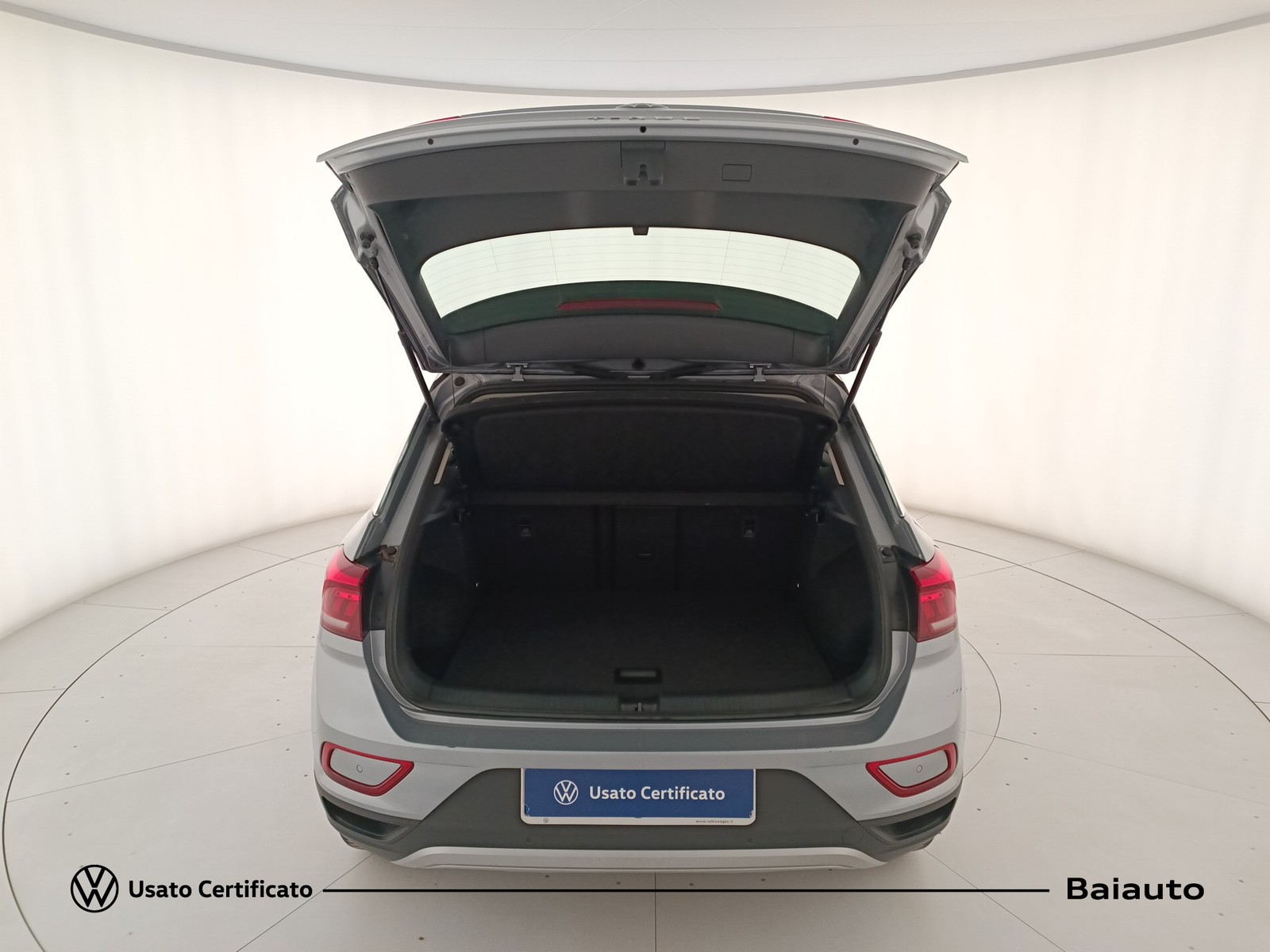 29 - Volkswagen T-Roc 2.0 tdi scr 150cv life dsg