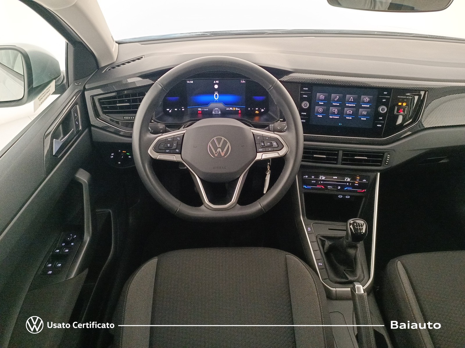 8 - Volkswagen Taigo 1.0 tsi 115cv life