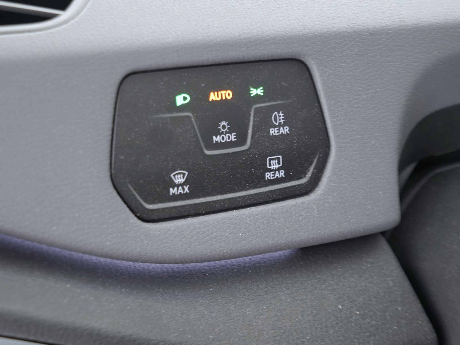 16 - Volkswagen ID.3 58 kwh pro performance active