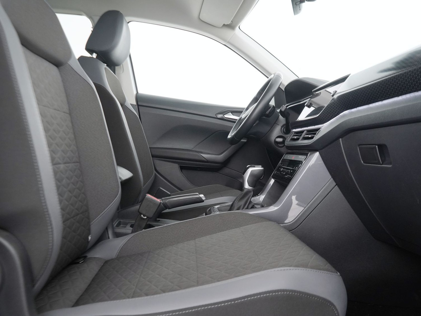 8 - Volkswagen T-Cross 1.0 tsi 110cv advanced dsg